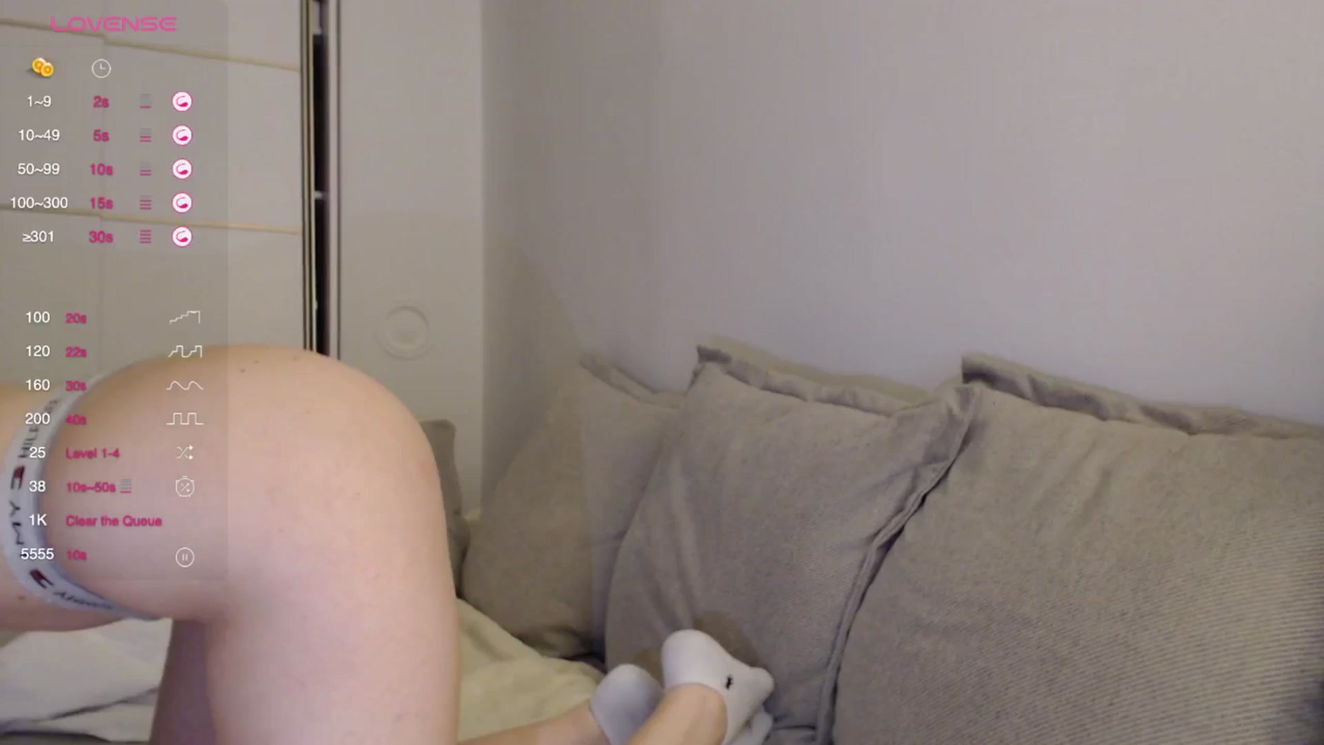 Gallery image thumbnail from Elenaxkiss's myfreecams stream on, 09/15/2025, 17:59 image 6 of 20