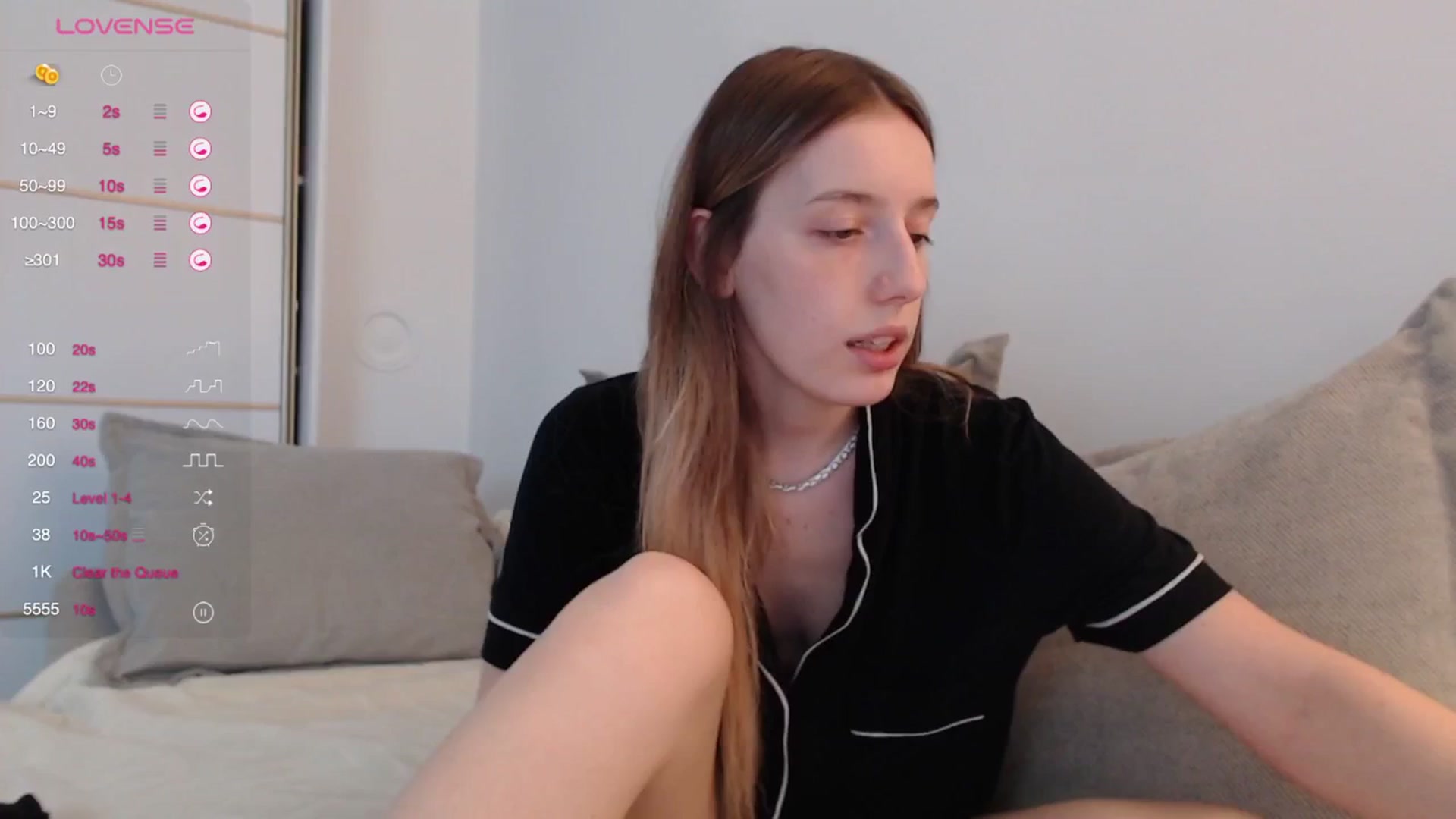 Gallery image thumbnail from Elenaxkiss's myfreecams stream on, 09/21/2025, 10:33 image 1 of 20