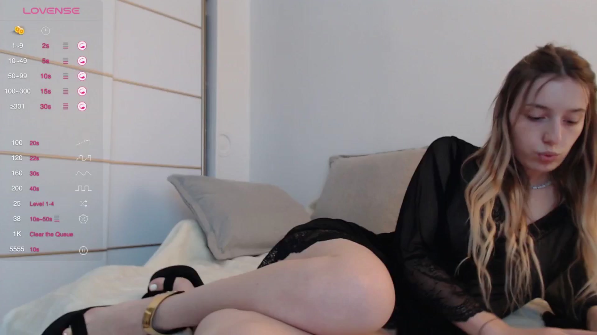 Gallery image thumbnail from Elenaxkiss's myfreecams stream on, 09/22/2025, 07:48 image 19 of 20