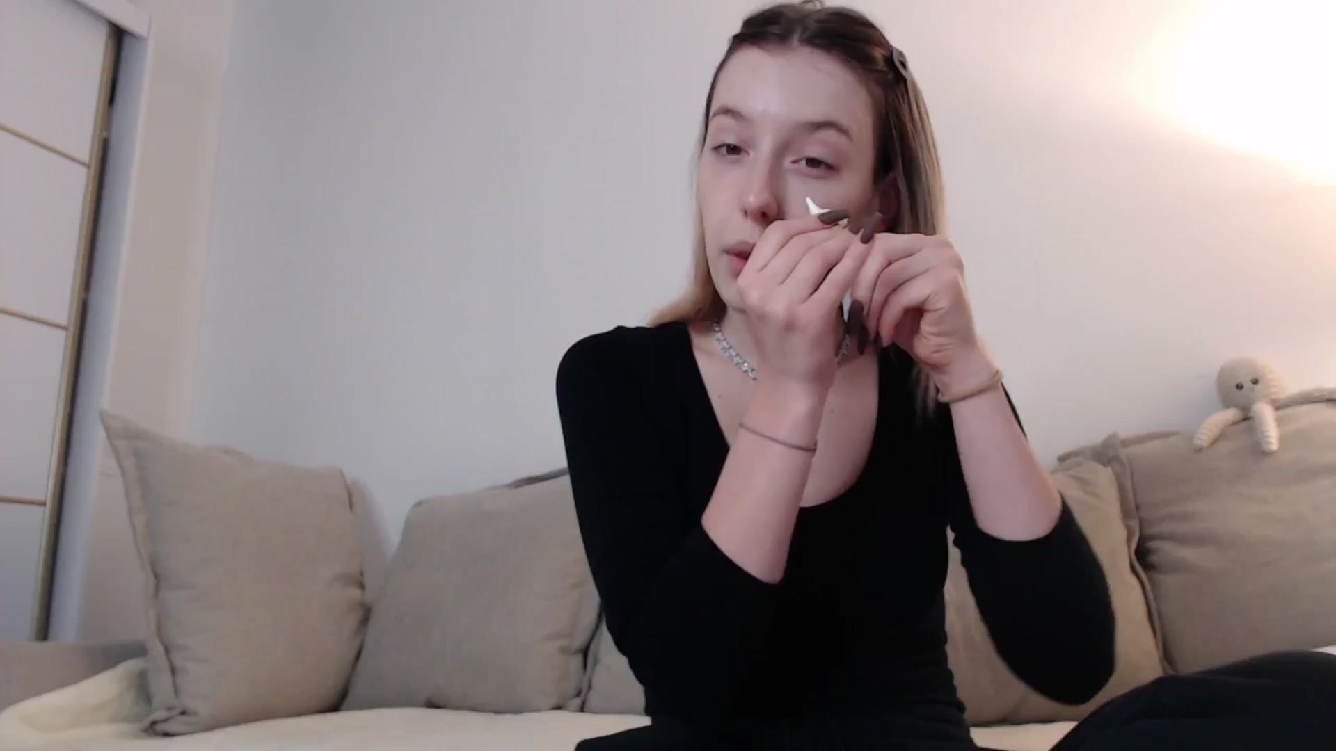 Gallery image thumbnail from Elenaxkiss's myfreecams stream on, 09/26/2025, 07:36 image 4 of 20