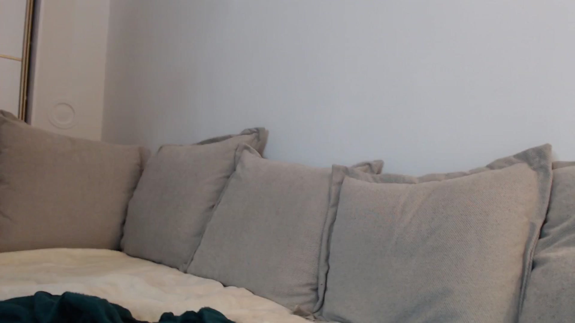 Gallery image thumbnail from Elenaxkiss's myfreecams stream on, 09/26/2025, 19:20 image 11 of 20