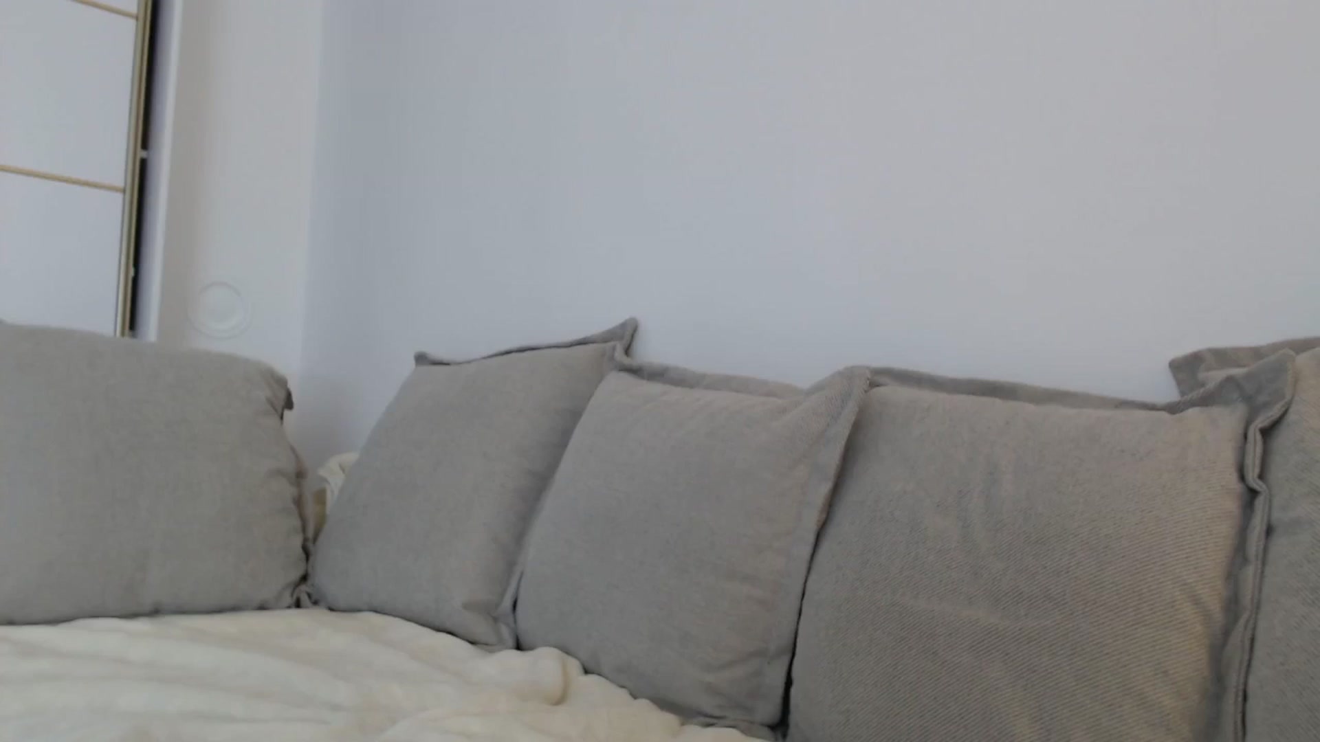 Gallery image thumbnail from Elenaxkiss's myfreecams stream on, 09/27/2025, 11:19 image 9 of 20