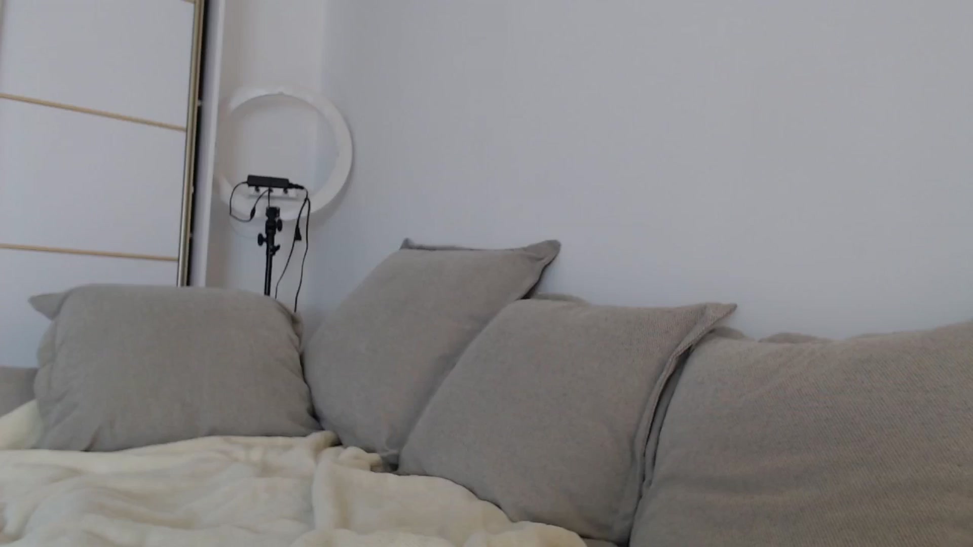 Gallery image thumbnail from Elenaxkiss's myfreecams stream on, 10/02/2025, 11:03 image 15 of 20