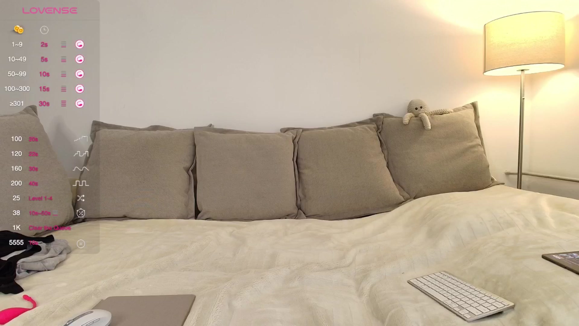 Gallery image thumbnail from Elenaxkiss's myfreecams stream on, 10/10/2025, 10:50 image 3 of 20
