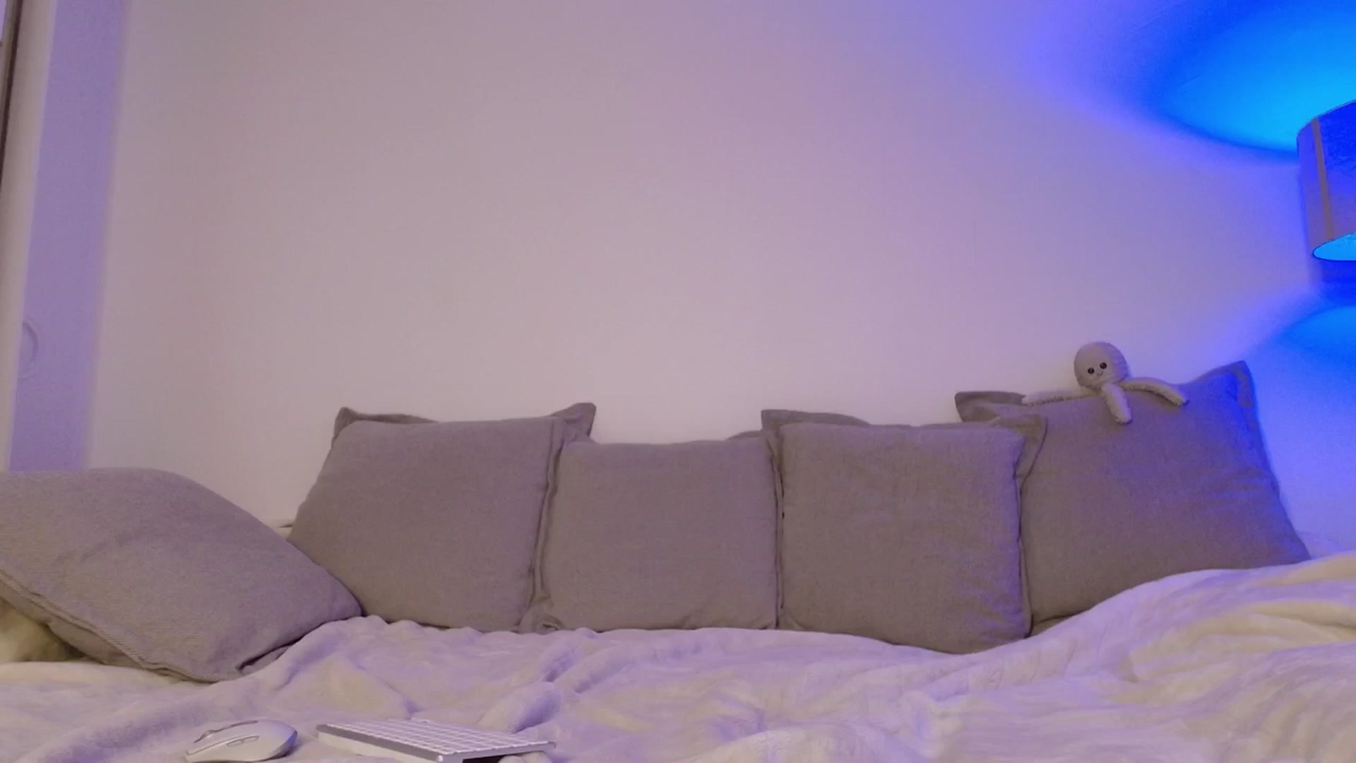 Gallery image thumbnail from Elenaxkiss's myfreecams stream on, 10/13/2025, 20:20 image 11 of 20