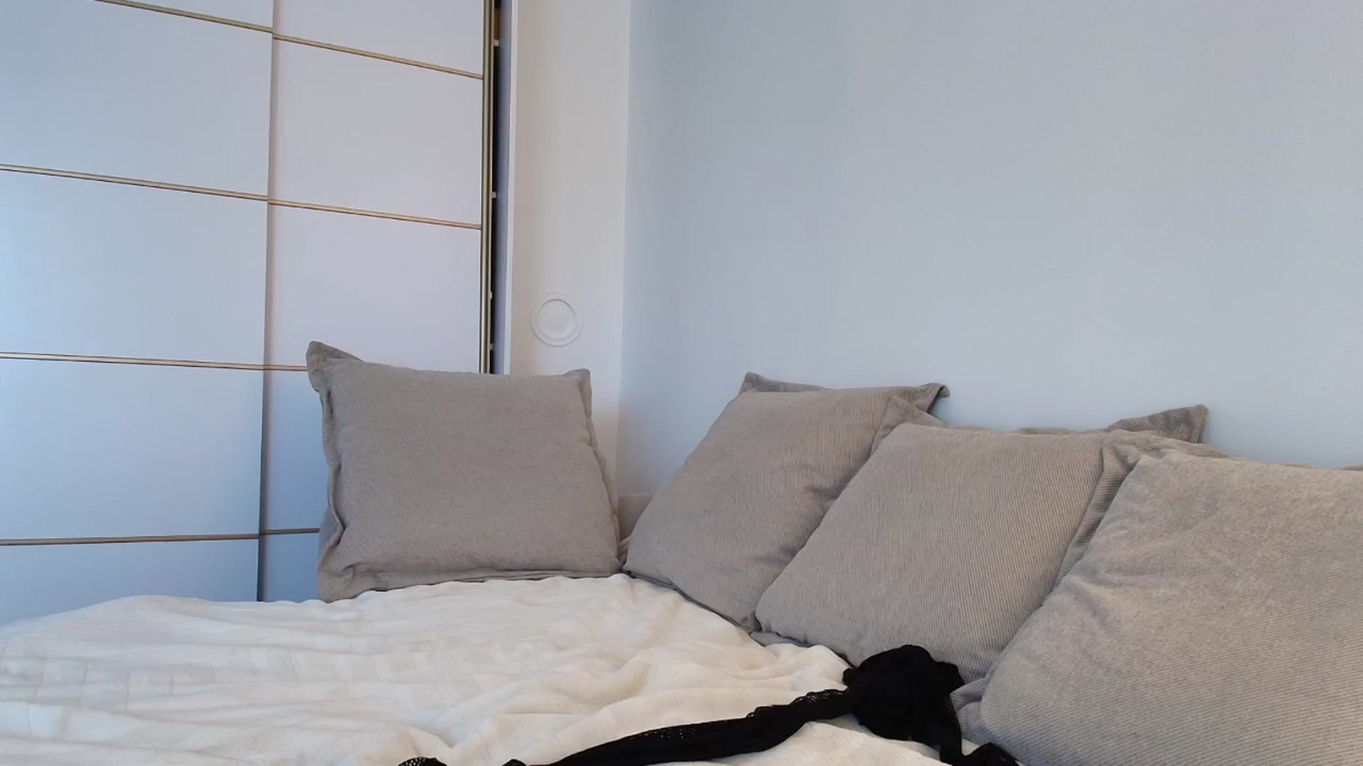Gallery image thumbnail from Elenaxkiss's myfreecams stream on, 10/14/2025, 10:49 image 2 of 20