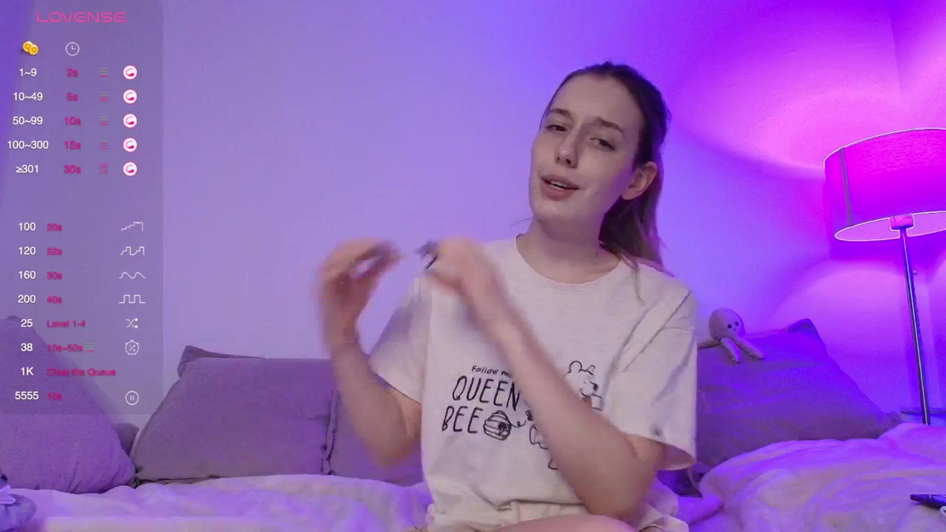 Gallery image thumbnail from Elenaxkiss's myfreecams stream on, 10/14/2025, 20:29 image 9 of 20