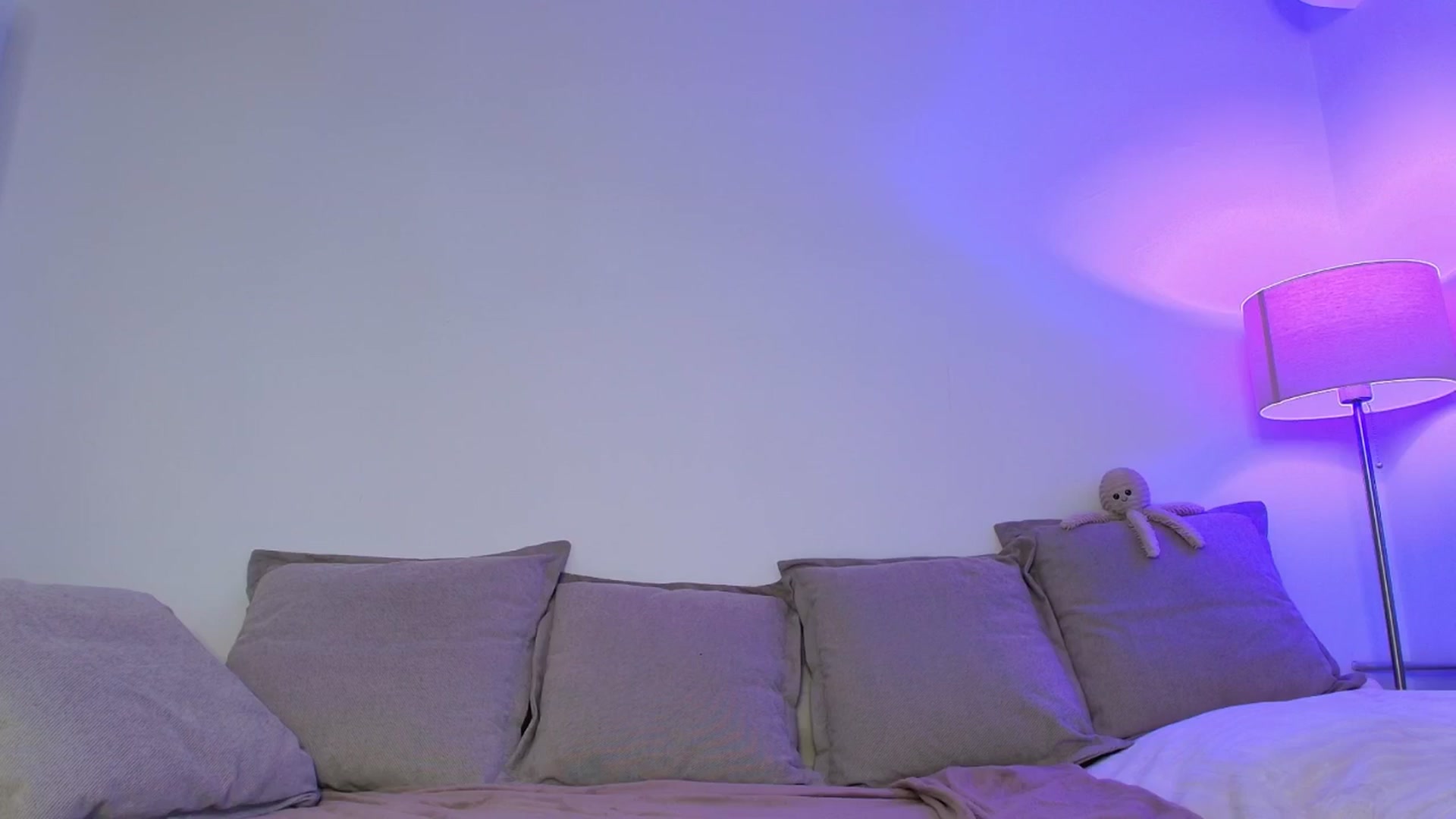 Gallery image thumbnail from Elenaxkiss's myfreecams stream on, 10/29/2025, 12:14 image 19 of 20