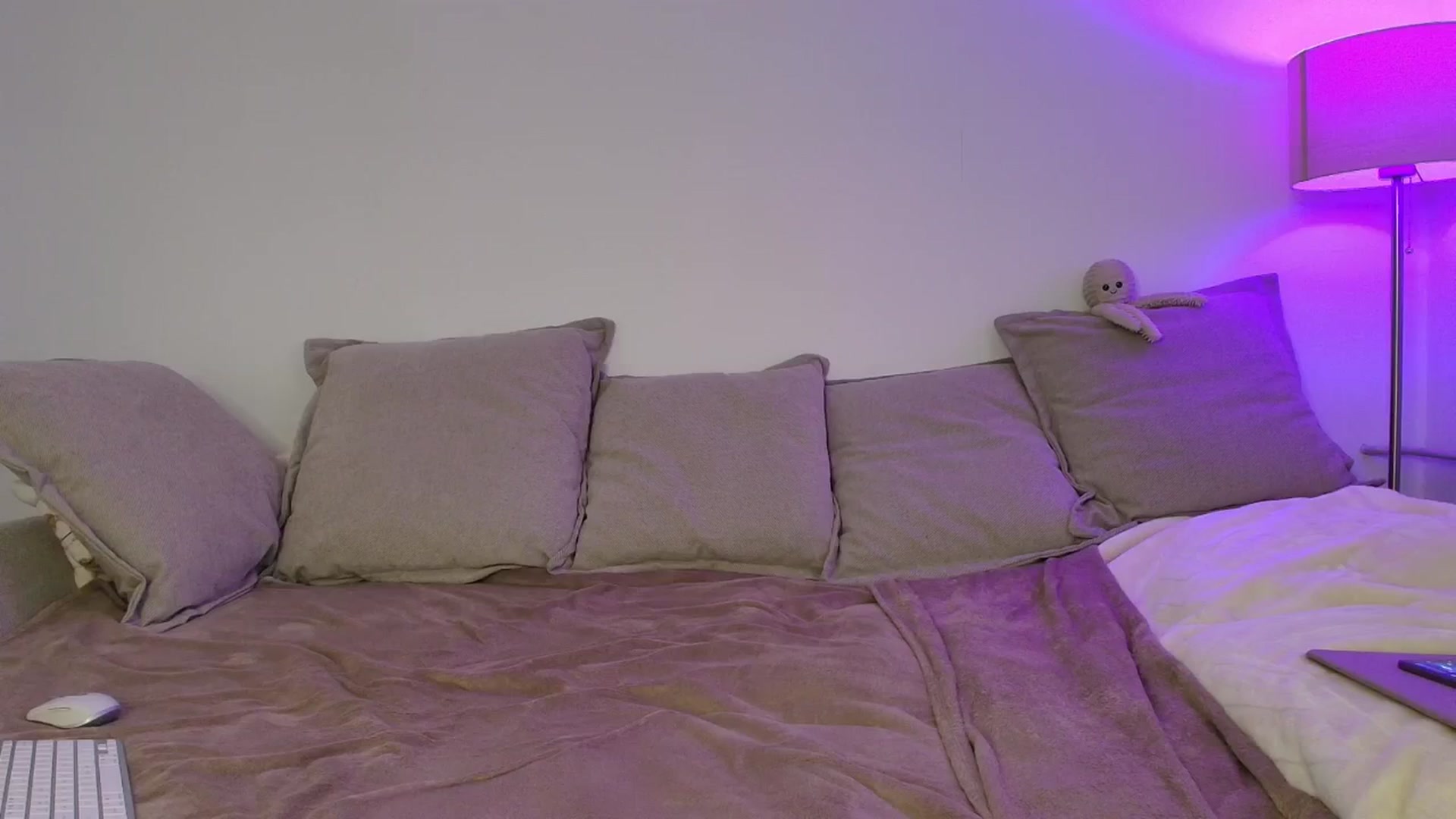 Gallery image thumbnail from Elenaxkiss's myfreecams stream on, 11/04/2025, 08:27 image 17 of 20