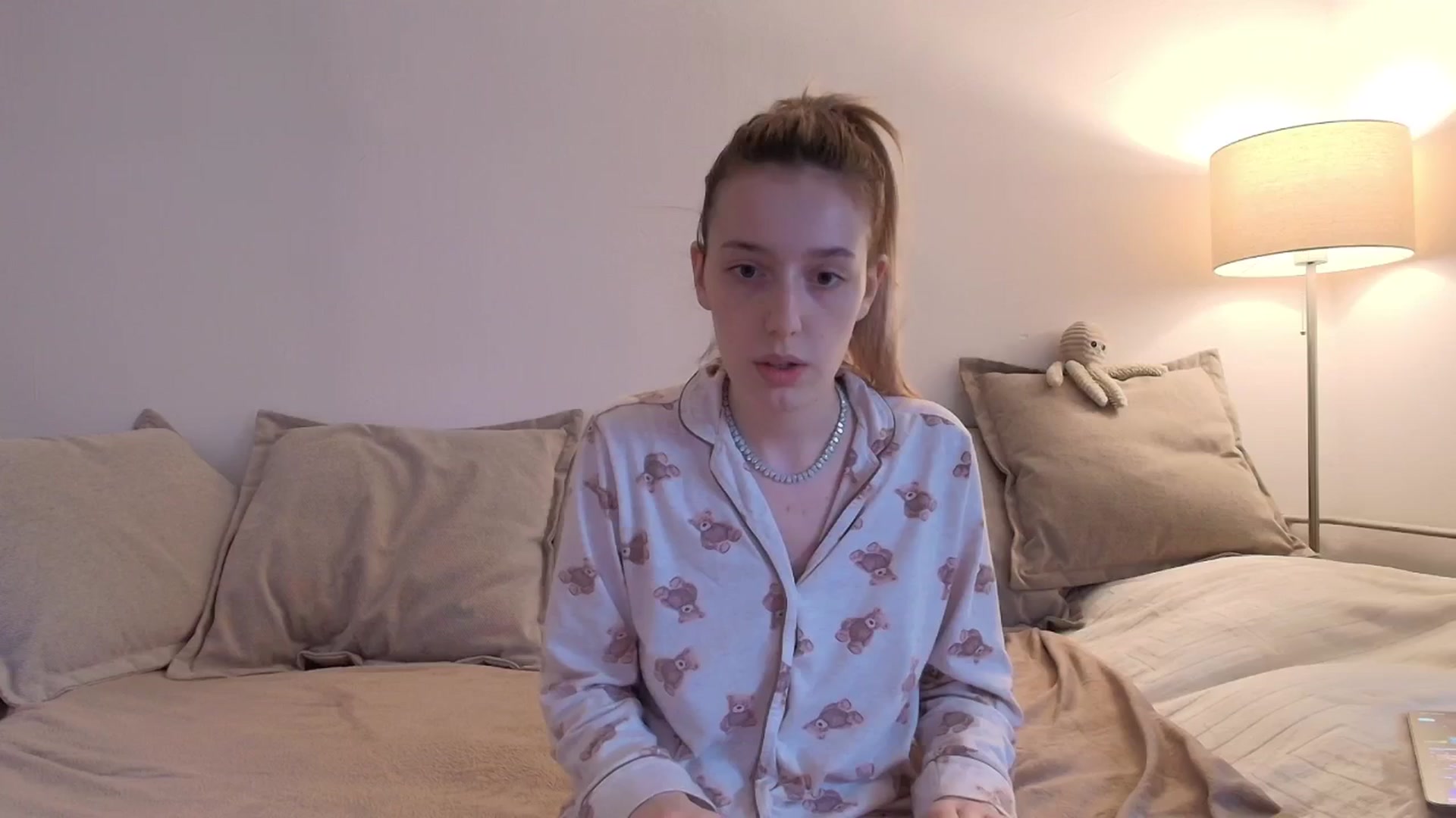 Gallery image thumbnail from Elenaxkiss's myfreecams stream on, 11/20/2025, 08:42 image 14 of 20