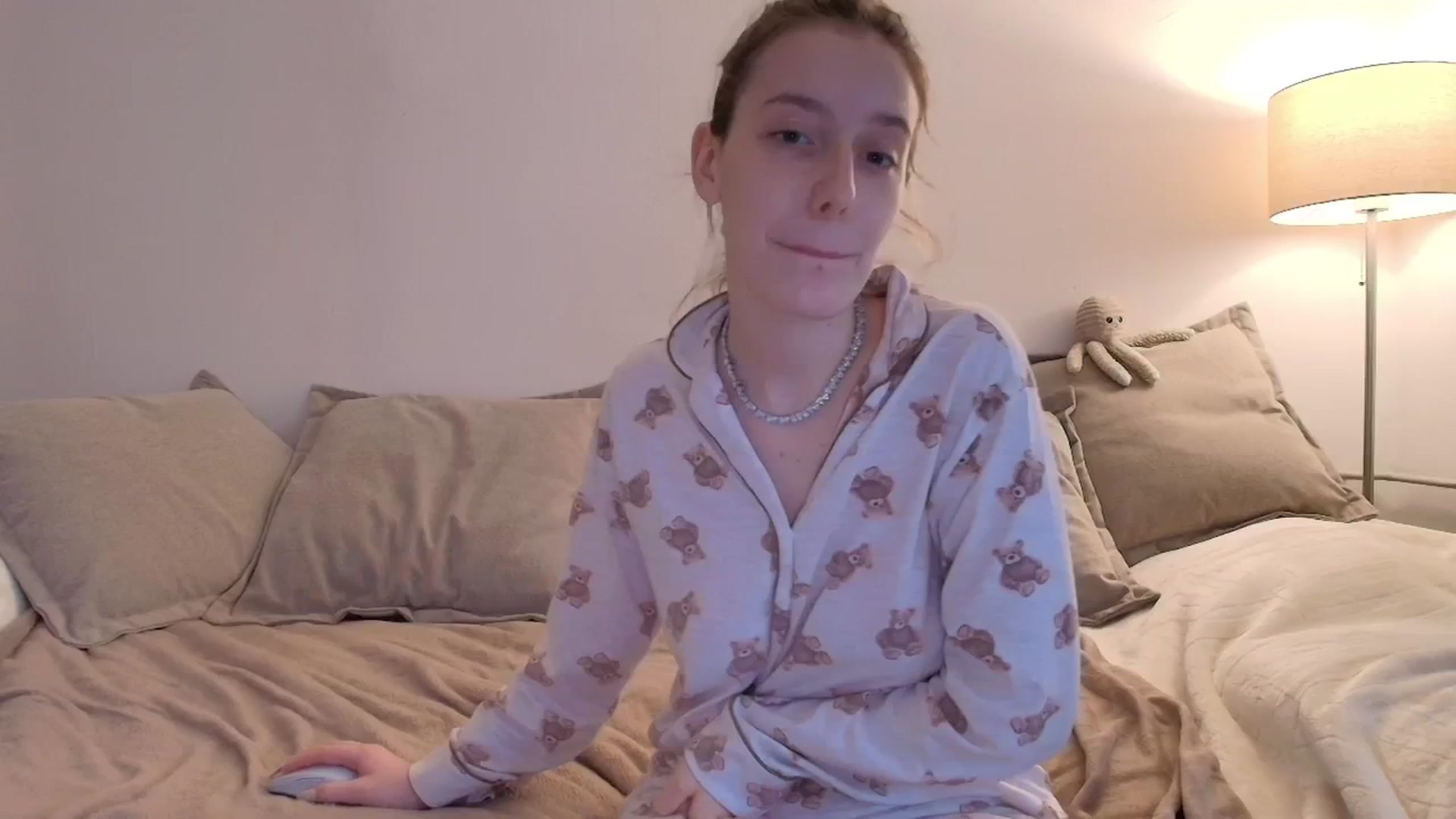 Gallery image thumbnail from Elenaxkiss's myfreecams stream on, 11/20/2025, 11:16 image 20 of 20