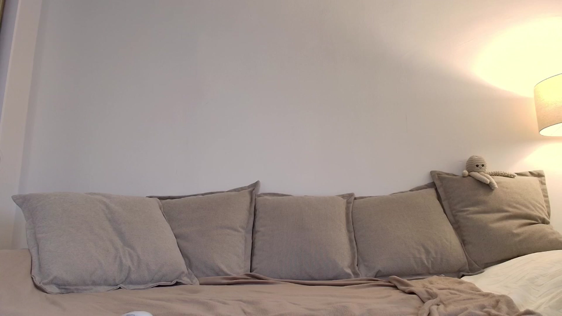 Gallery image thumbnail from Elenaxkiss's myfreecams stream on, 11/21/2025, 10:22 image 13 of 20