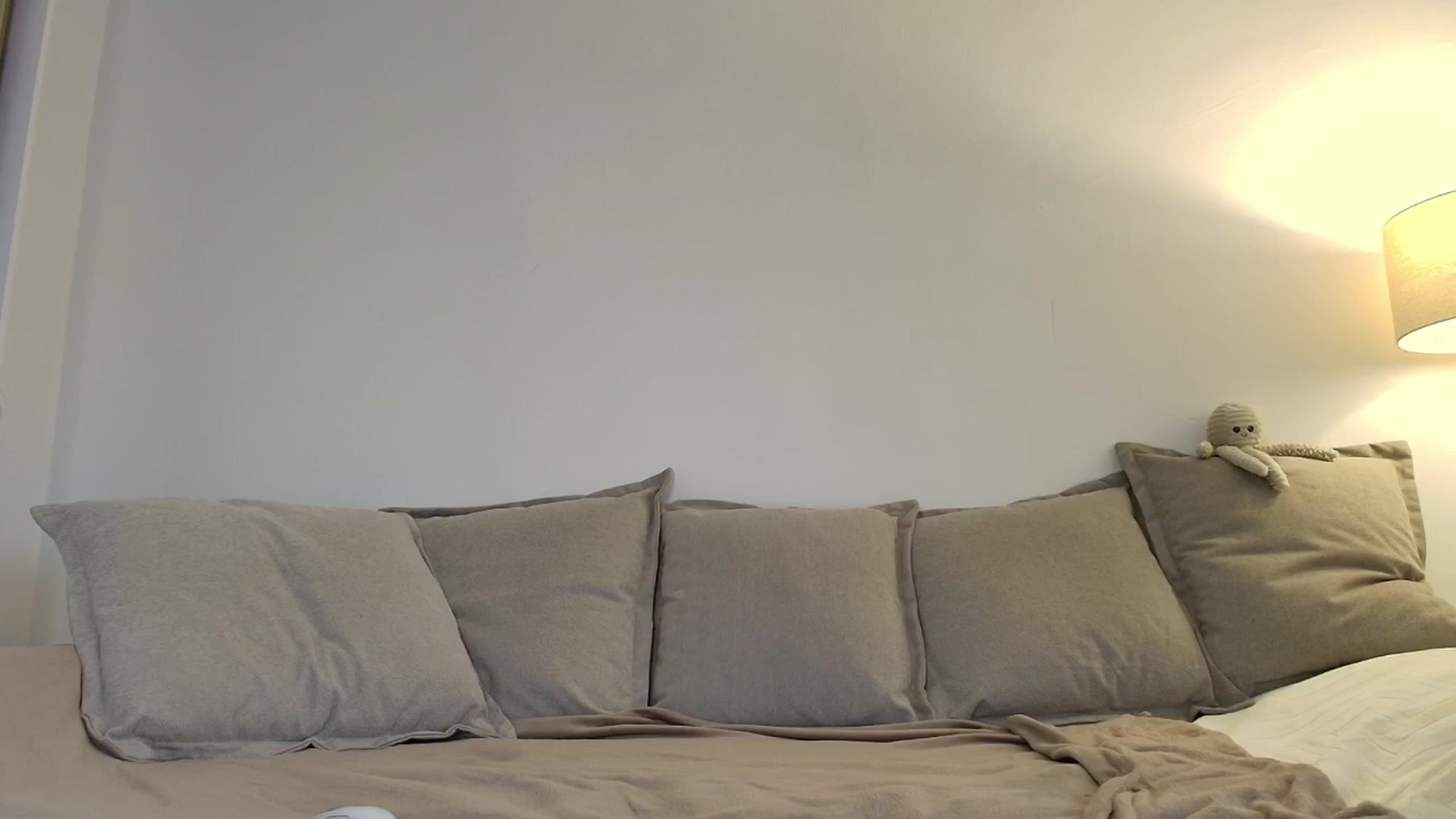 Gallery image thumbnail from Elenaxkiss's myfreecams stream on, 11/21/2025, 10:22 image 14 of 20