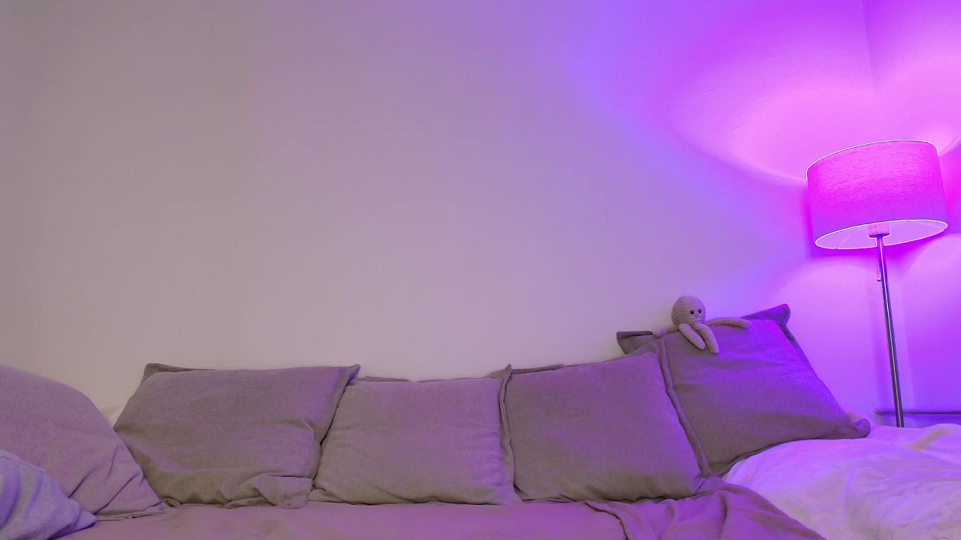 Gallery image thumbnail from Elenaxkiss's myfreecams stream on, 11/23/2025, 21:00 image 8 of 20