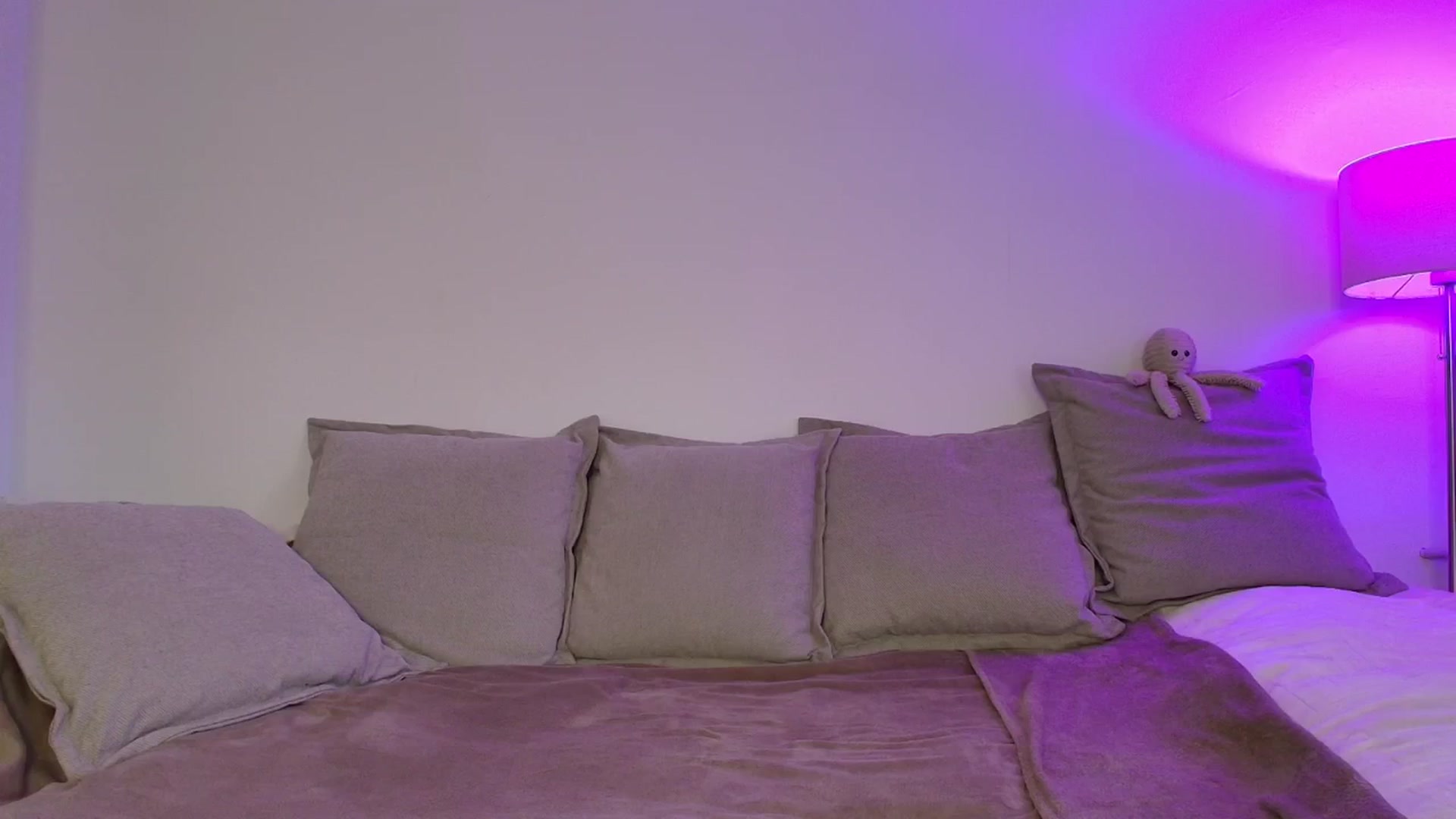 Gallery image thumbnail from Elenaxkiss's myfreecams stream on, 11/24/2025, 08:01 image 20 of 20