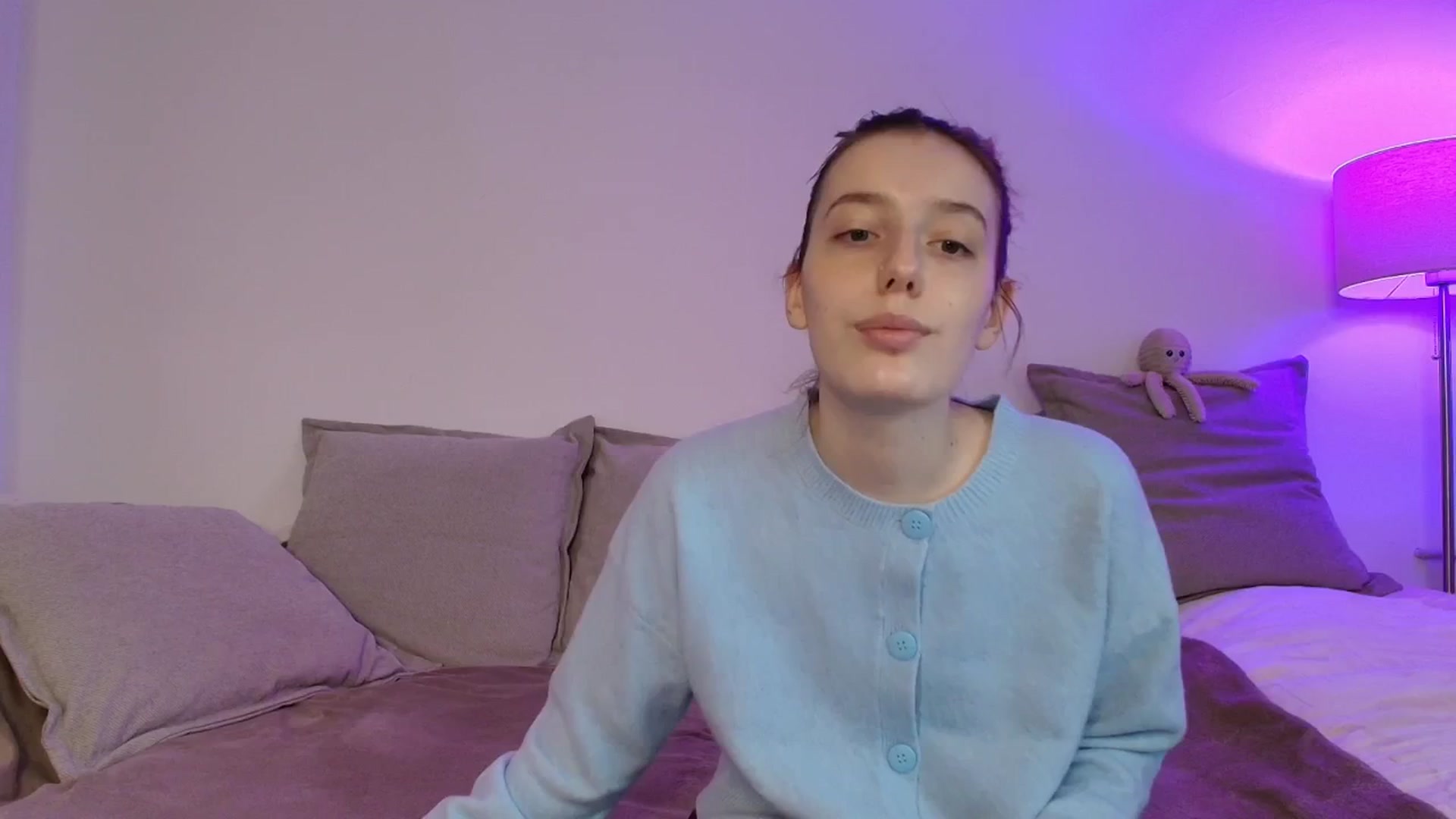 Gallery image thumbnail from Elenaxkiss's myfreecams stream on, 11/24/2025, 08:01 image 12 of 20