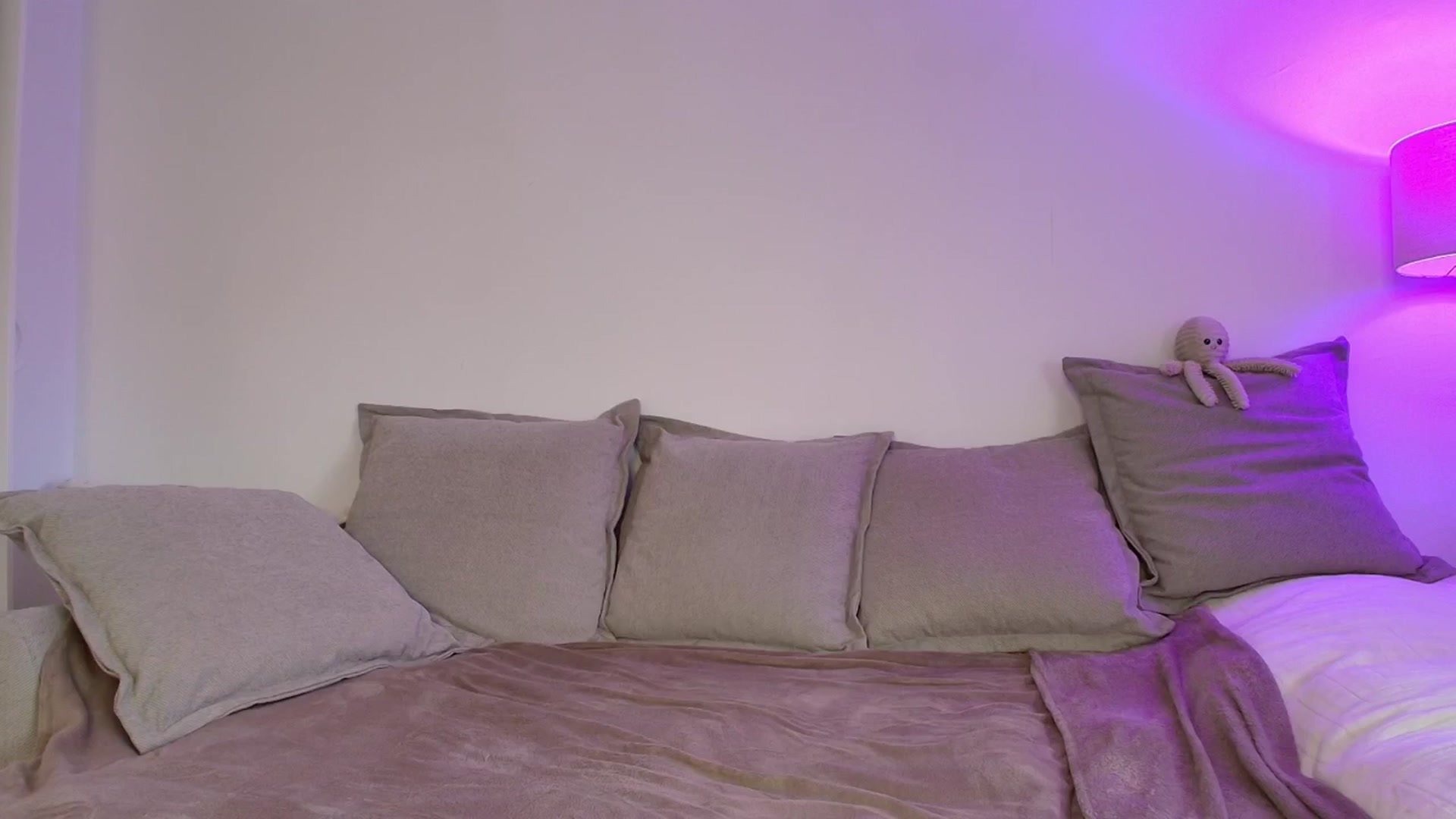 Gallery image thumbnail from Elenaxkiss's myfreecams stream on, 11/24/2025, 11:22 image 12 of 20