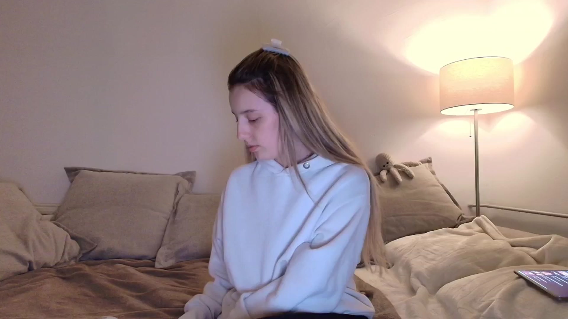 Gallery image thumbnail from Elenaxkiss's myfreecams stream on, 11/30/2025, 02:52 image 20 of 20