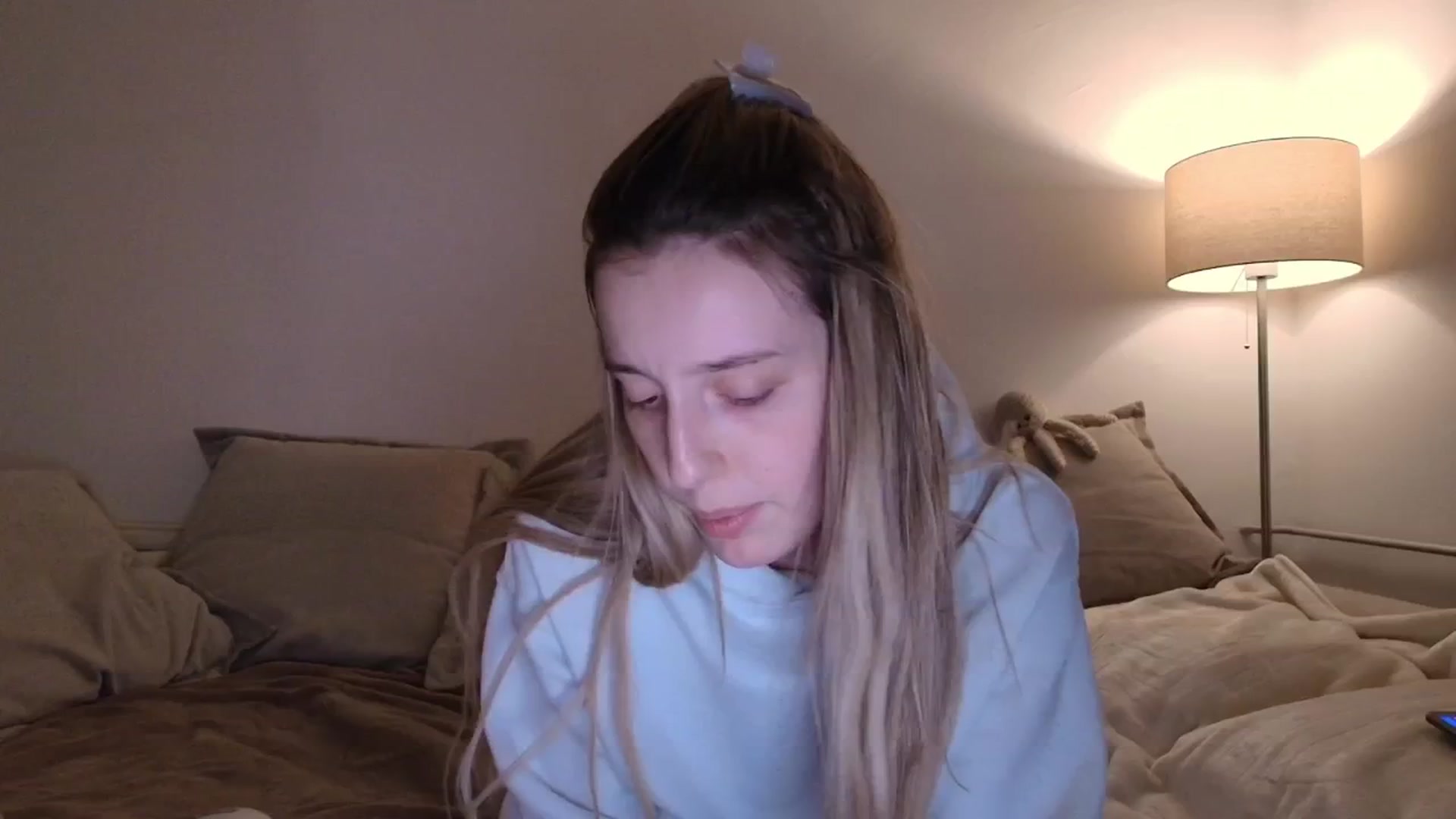 Gallery image thumbnail from Elenaxkiss's myfreecams stream on, 11/30/2025, 02:52 image 12 of 20