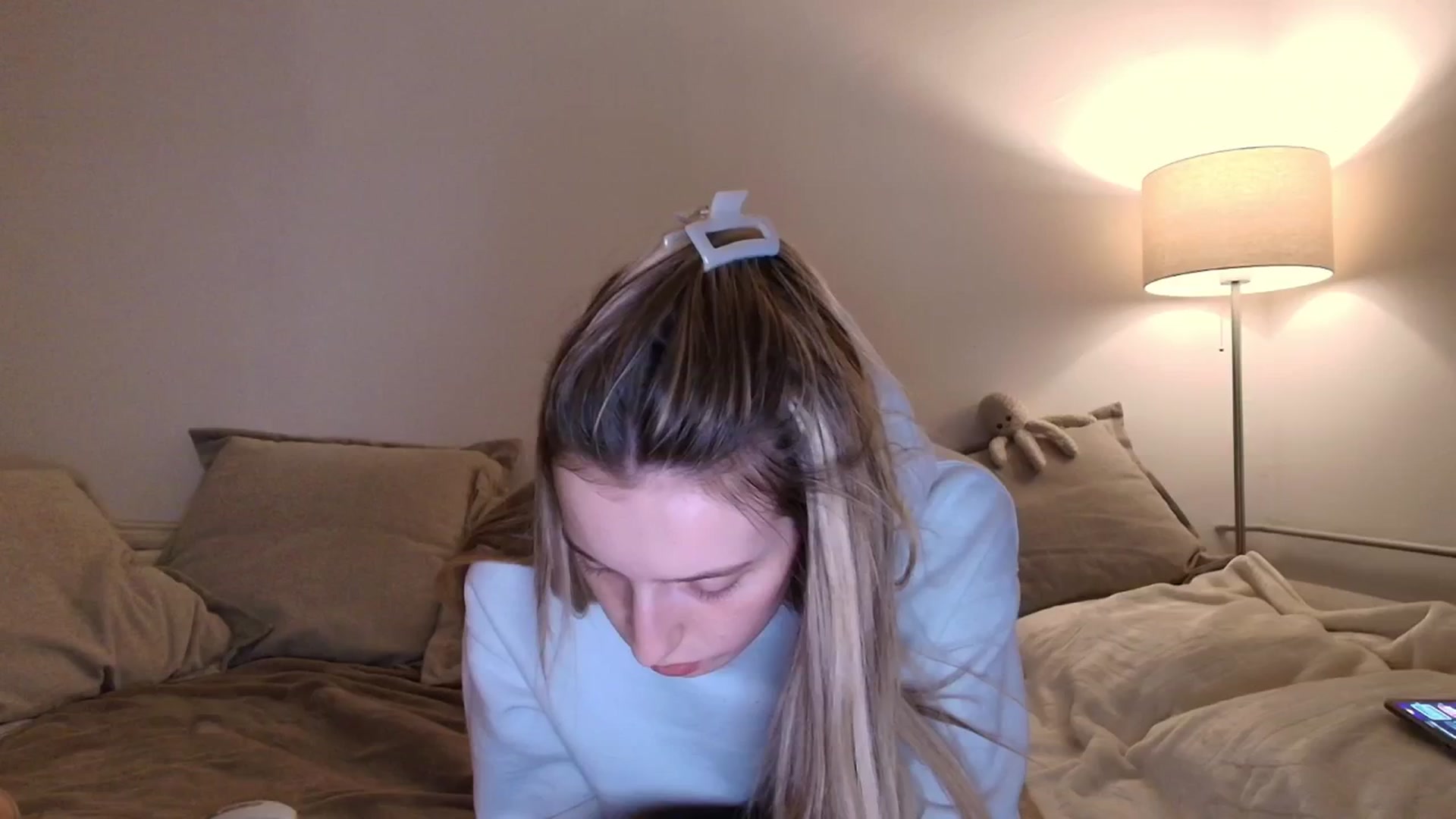 Gallery image thumbnail from Elenaxkiss's myfreecams stream on, 11/30/2025, 02:52 image 11 of 20