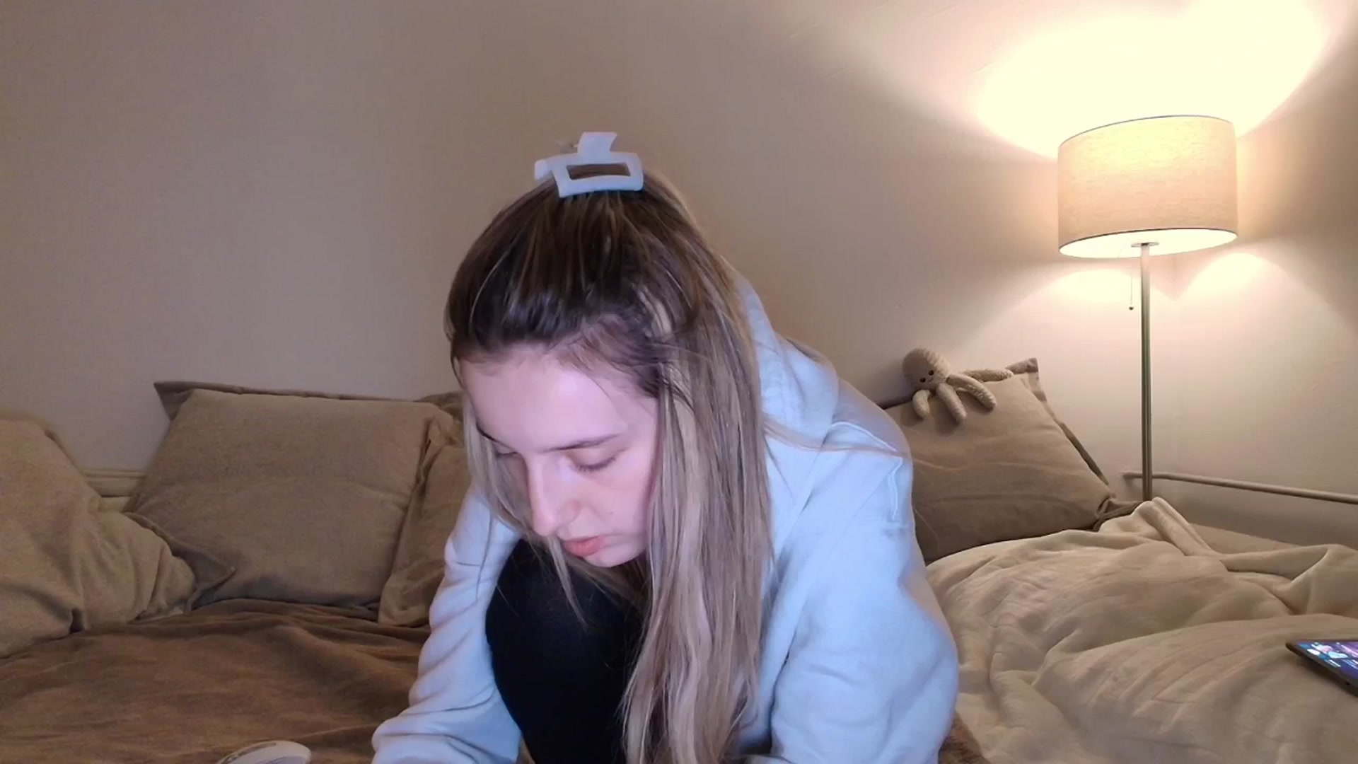 Gallery image thumbnail from Elenaxkiss's myfreecams stream on, 11/30/2025, 02:52 image 2 of 20