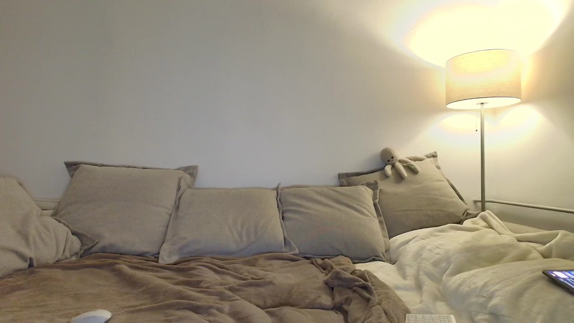 Gallery image thumbnail from Elenaxkiss's myfreecams stream on, 11/30/2025, 02:52 image 5 of 20