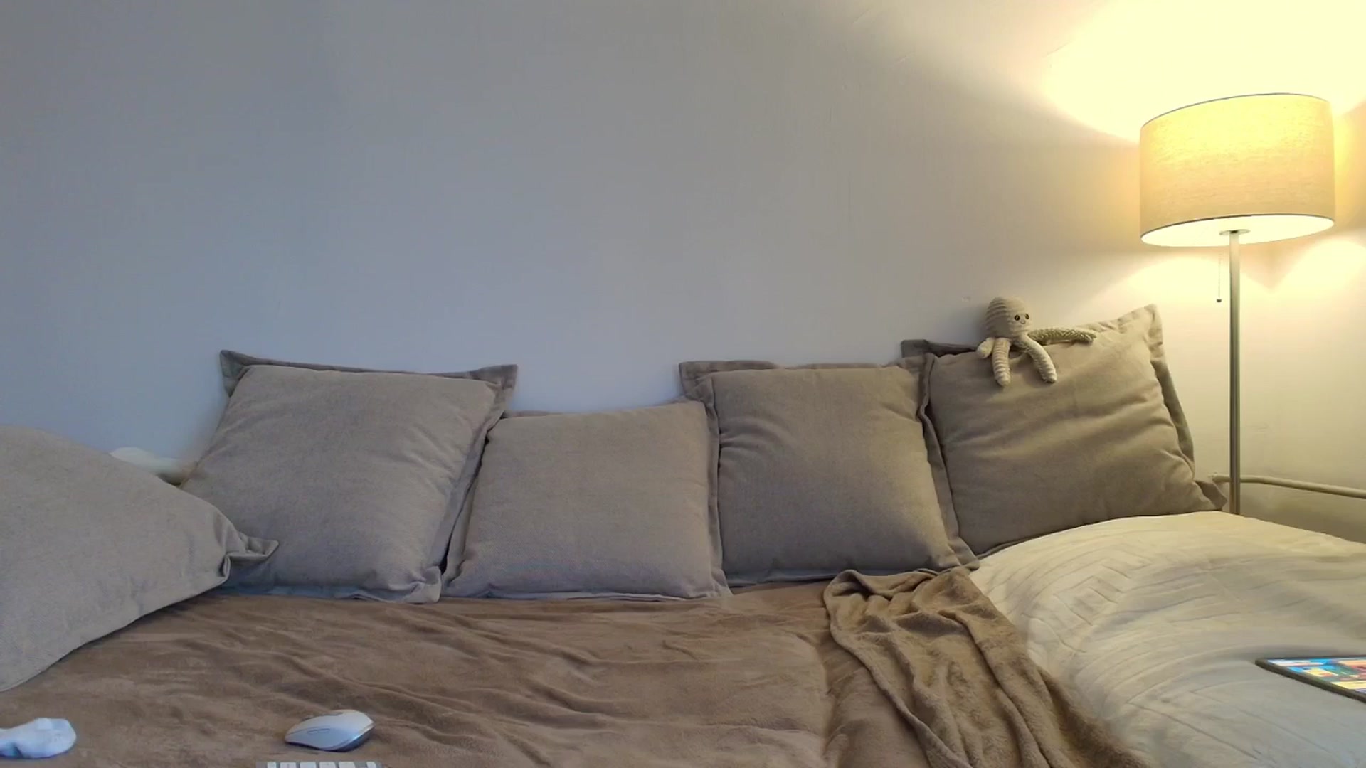 Gallery image thumbnail from Elenaxkiss's myfreecams stream on, 12/04/2025, 09:42 image 15 of 20