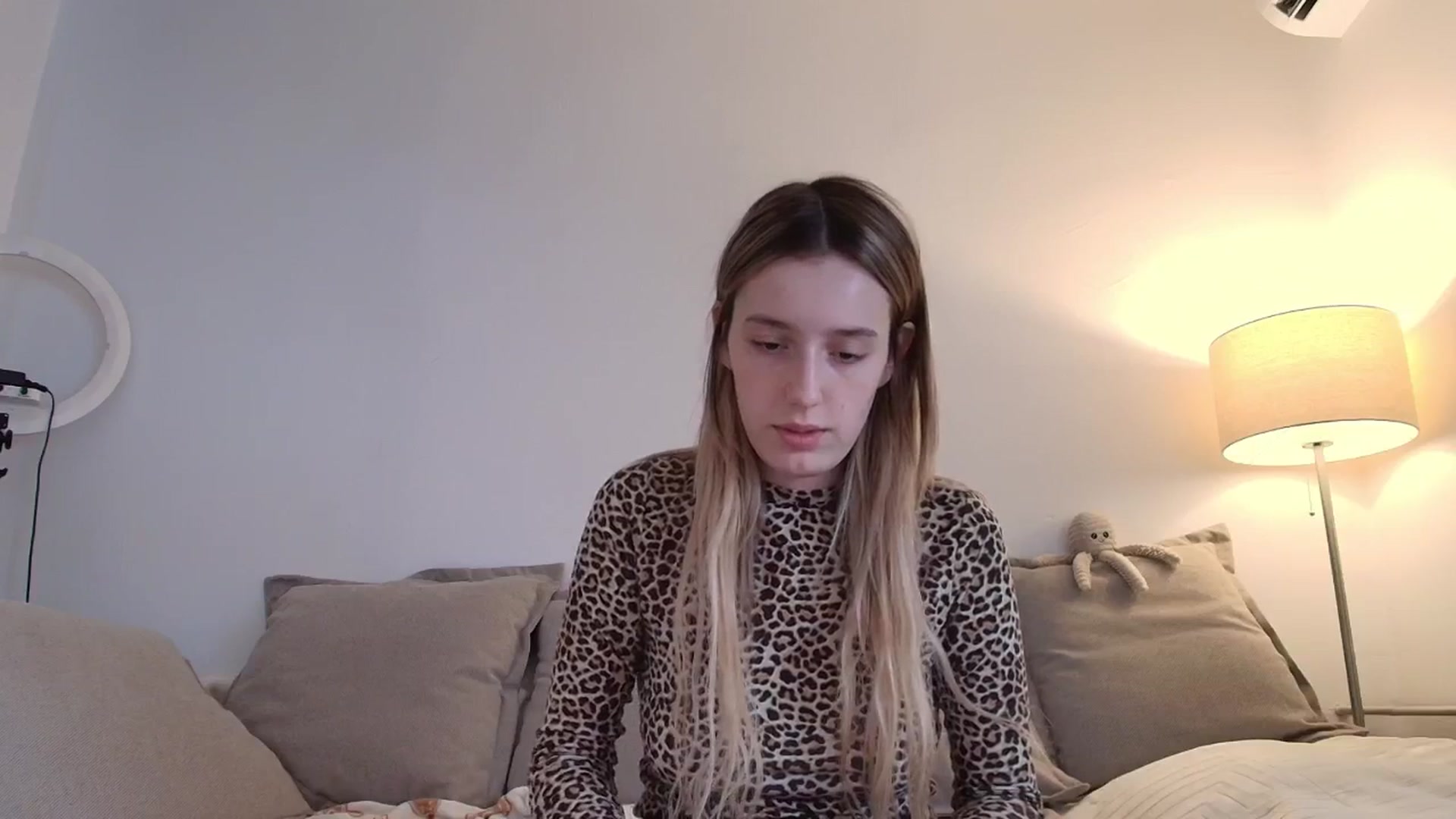Gallery image thumbnail from Elenaxkiss's myfreecams stream on, 12/11/2025, 11:44 image 6 of 20