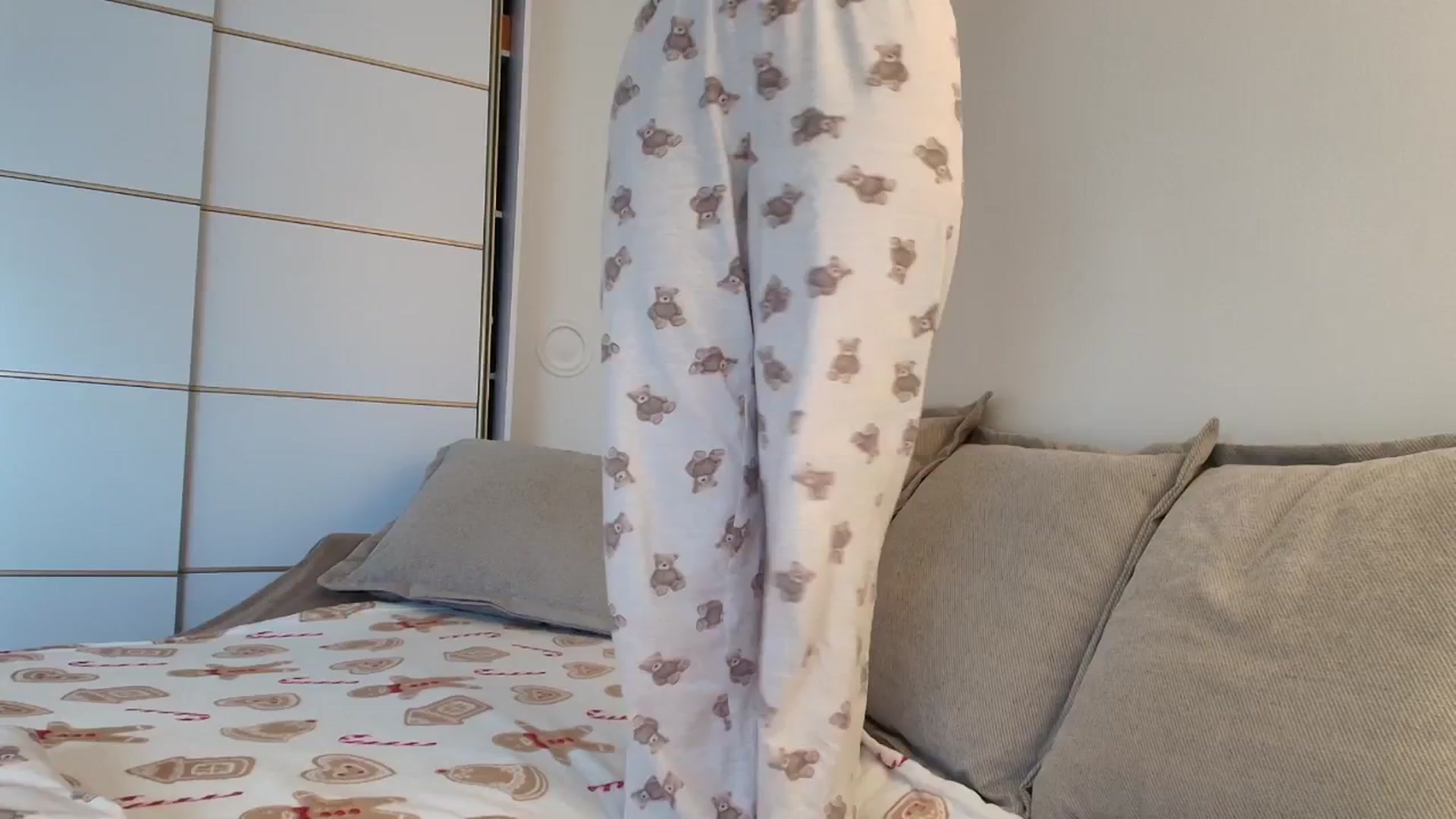 Gallery image thumbnail from Elenaxkiss's myfreecams stream on, 12/12/2025, 11:48 image 1 of 20