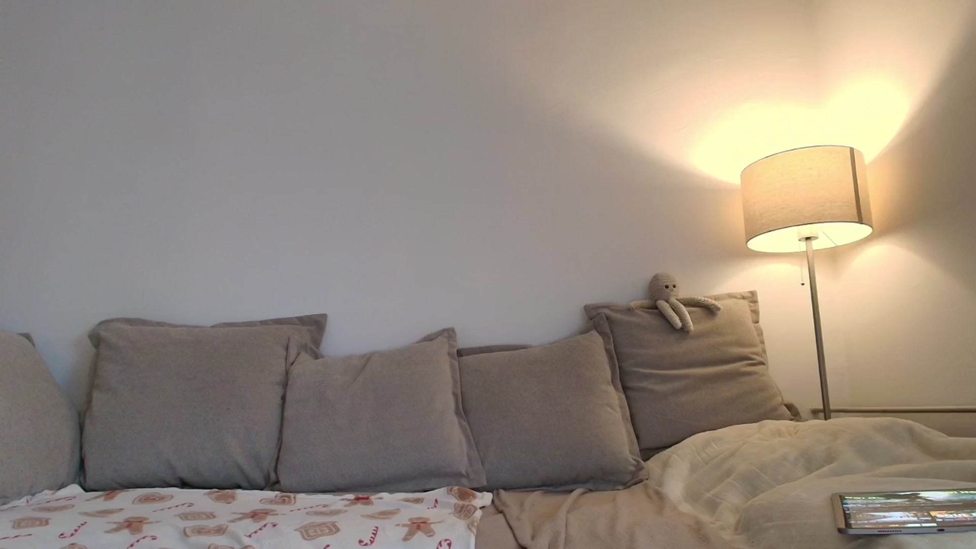 Gallery image thumbnail from Elenaxkiss's myfreecams stream on, 12/17/2025, 11:35 image 14 of 20