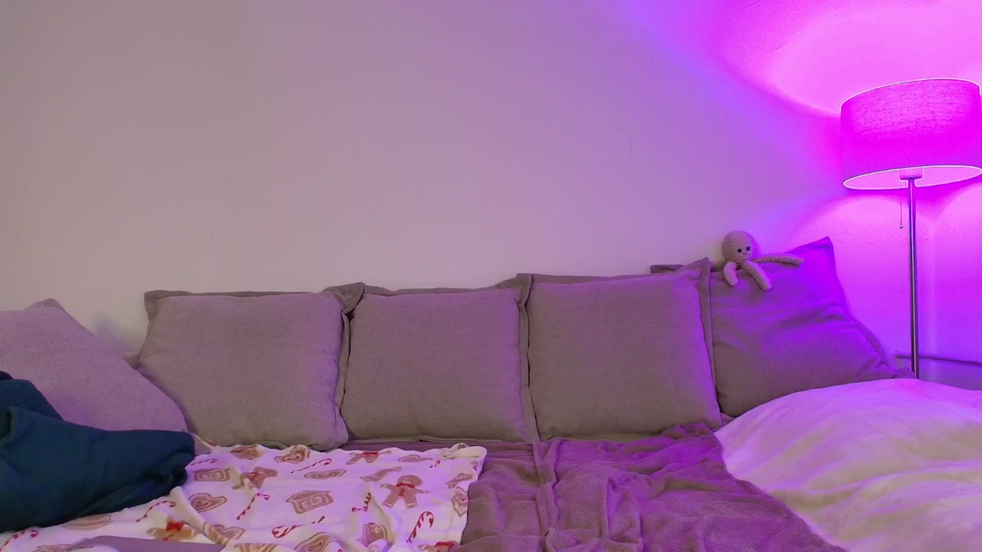 Gallery image thumbnail from Elenaxkiss's myfreecams stream on, 12/29/2025, 11:07 image 2 of 20