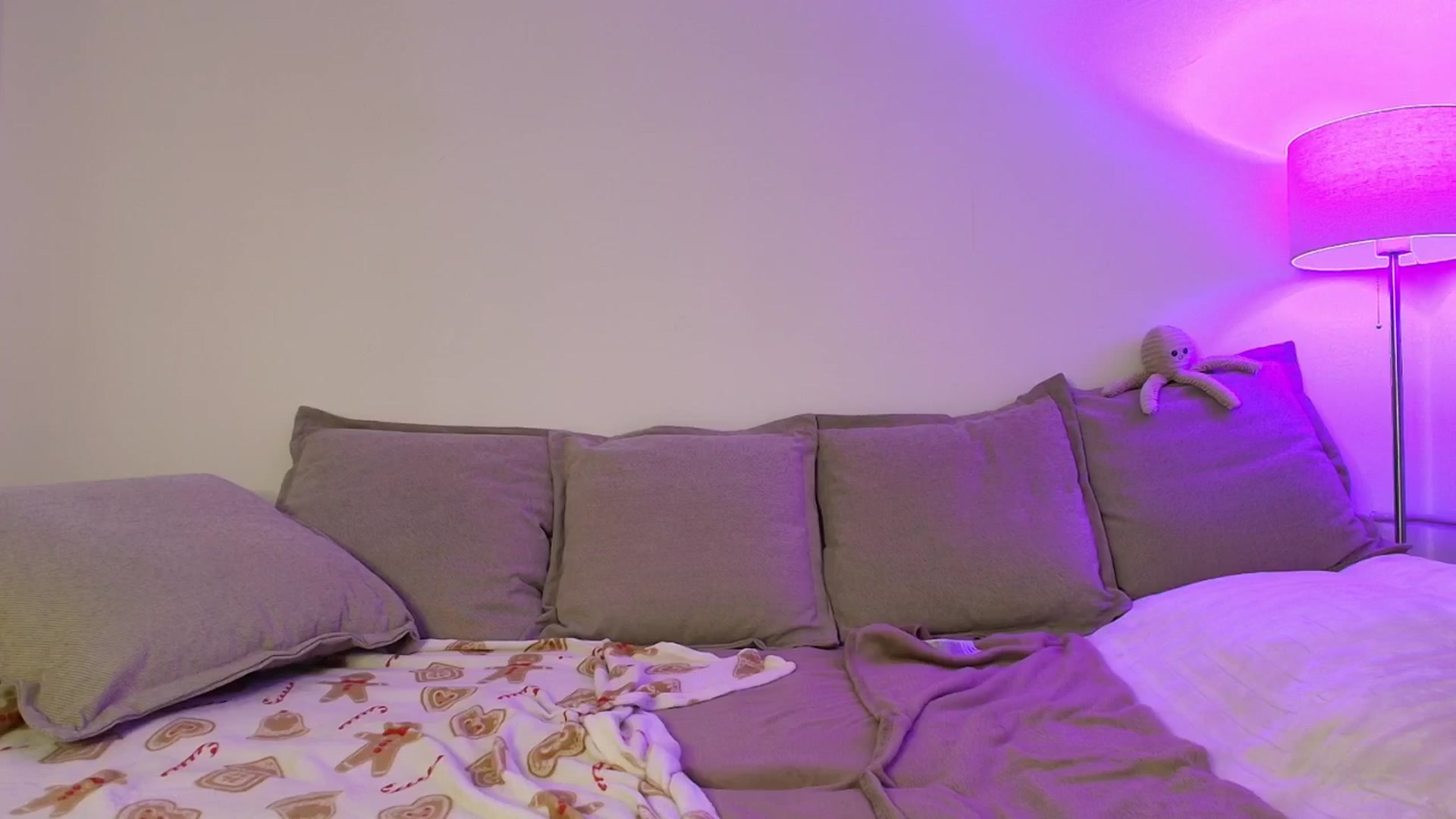 Gallery image thumbnail from Elenaxkiss's myfreecams stream on, 01/02/2026, 07:41 image 20 of 20