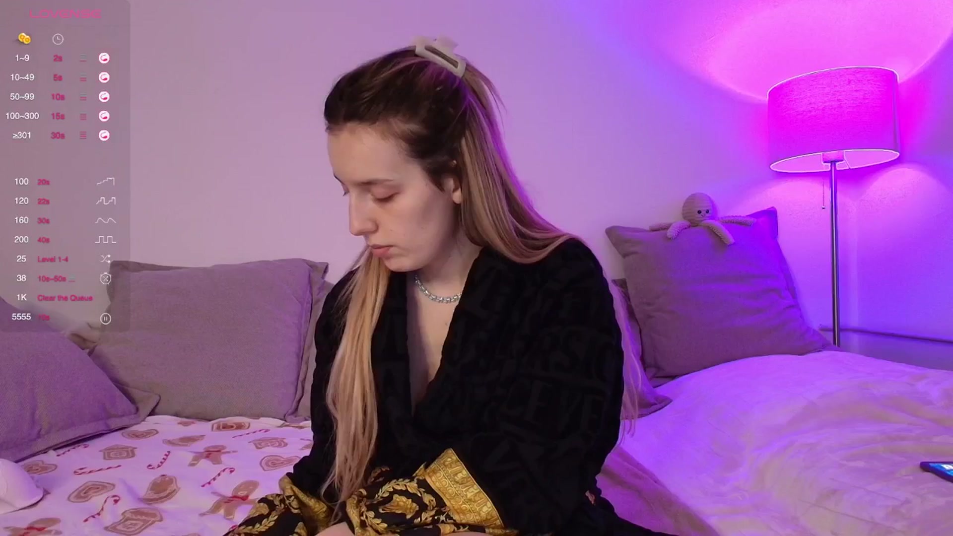Gallery image thumbnail from Elenaxkiss's myfreecams stream on, 01/03/2026, 10:30 image 7 of 20
