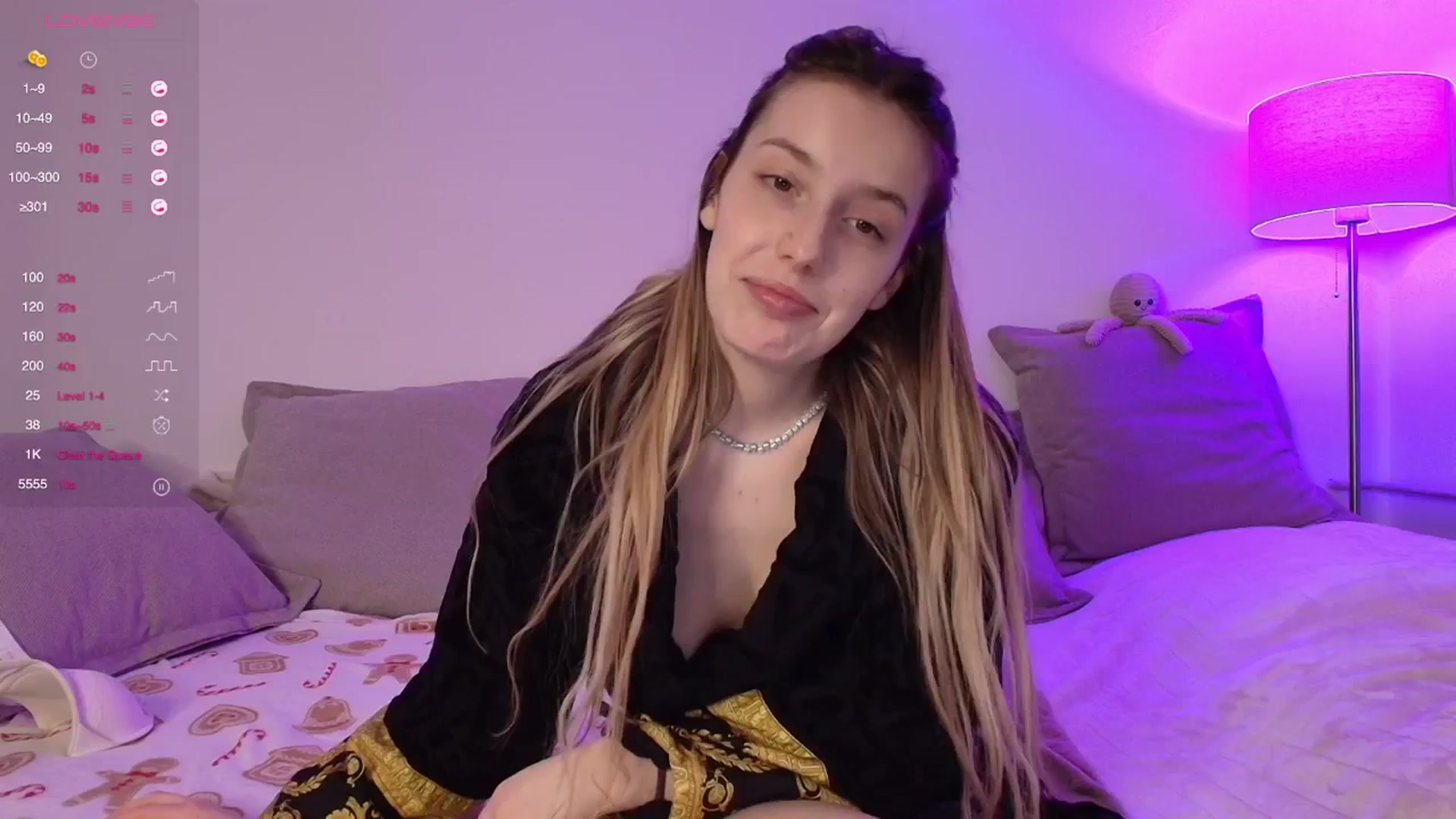 Gallery image thumbnail from Elenaxkiss's myfreecams stream on, 01/03/2026, 10:30 image 14 of 20