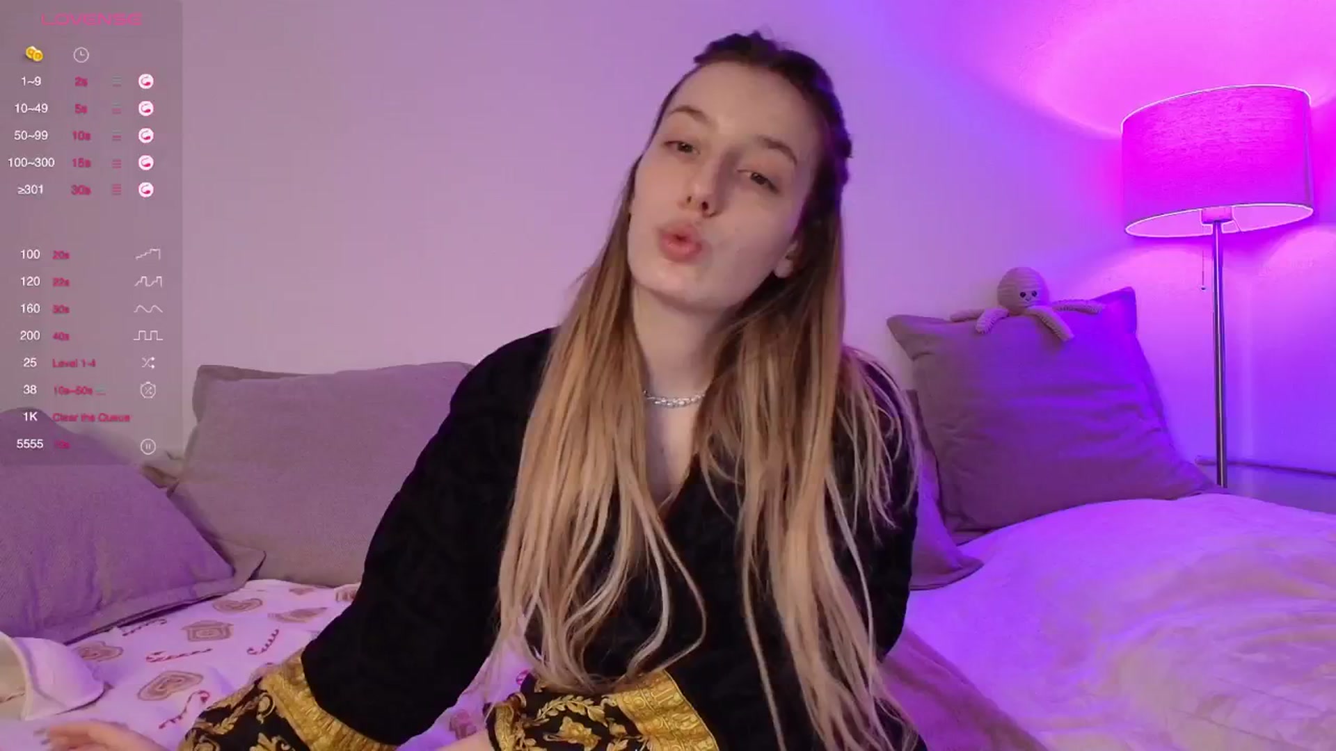 Gallery image thumbnail from Elenaxkiss's myfreecams stream on, 01/03/2026, 10:30 image 5 of 20