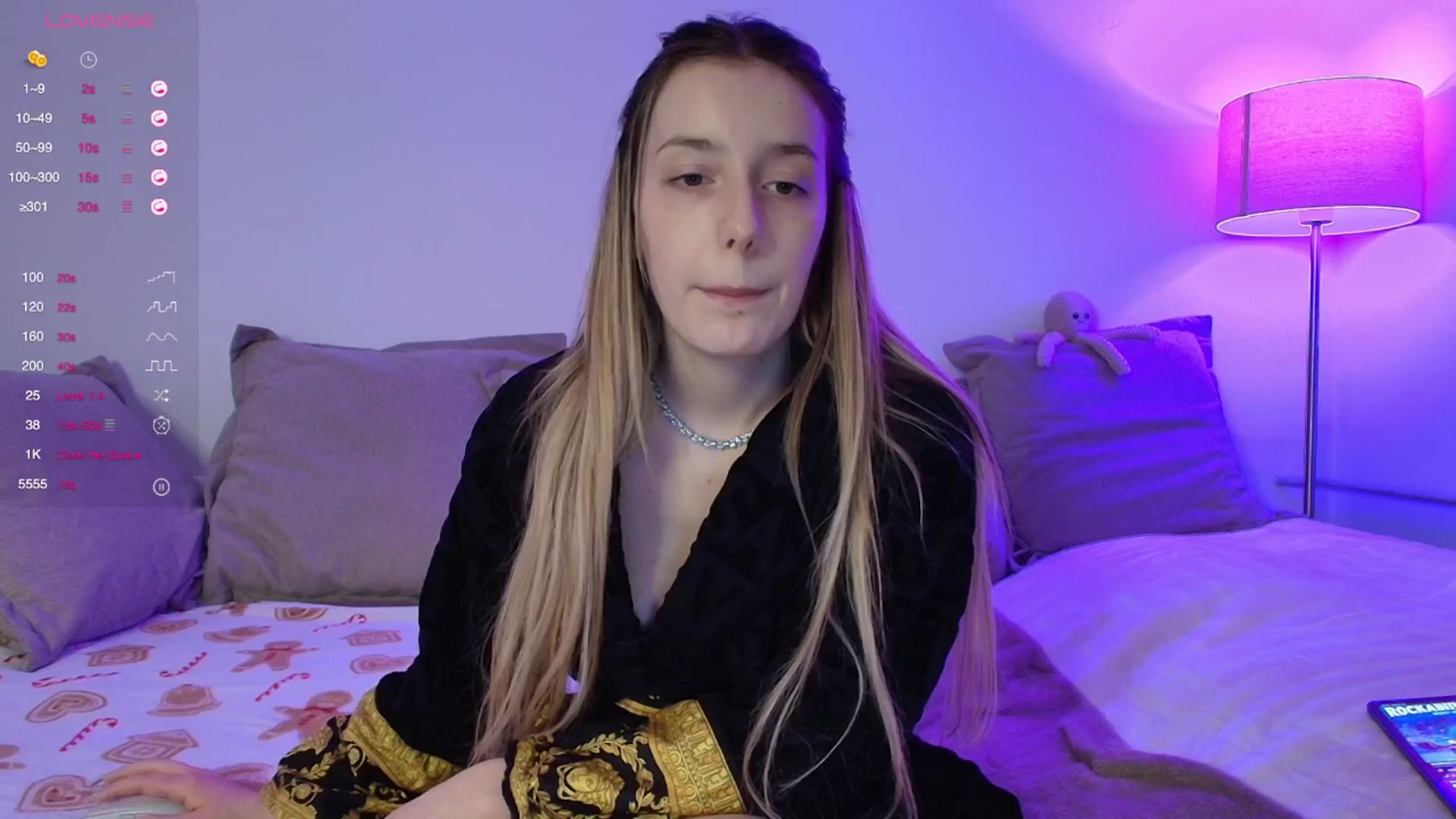 Gallery image thumbnail from Elenaxkiss's myfreecams stream on, 01/04/2026, 11:00 image 8 of 20
