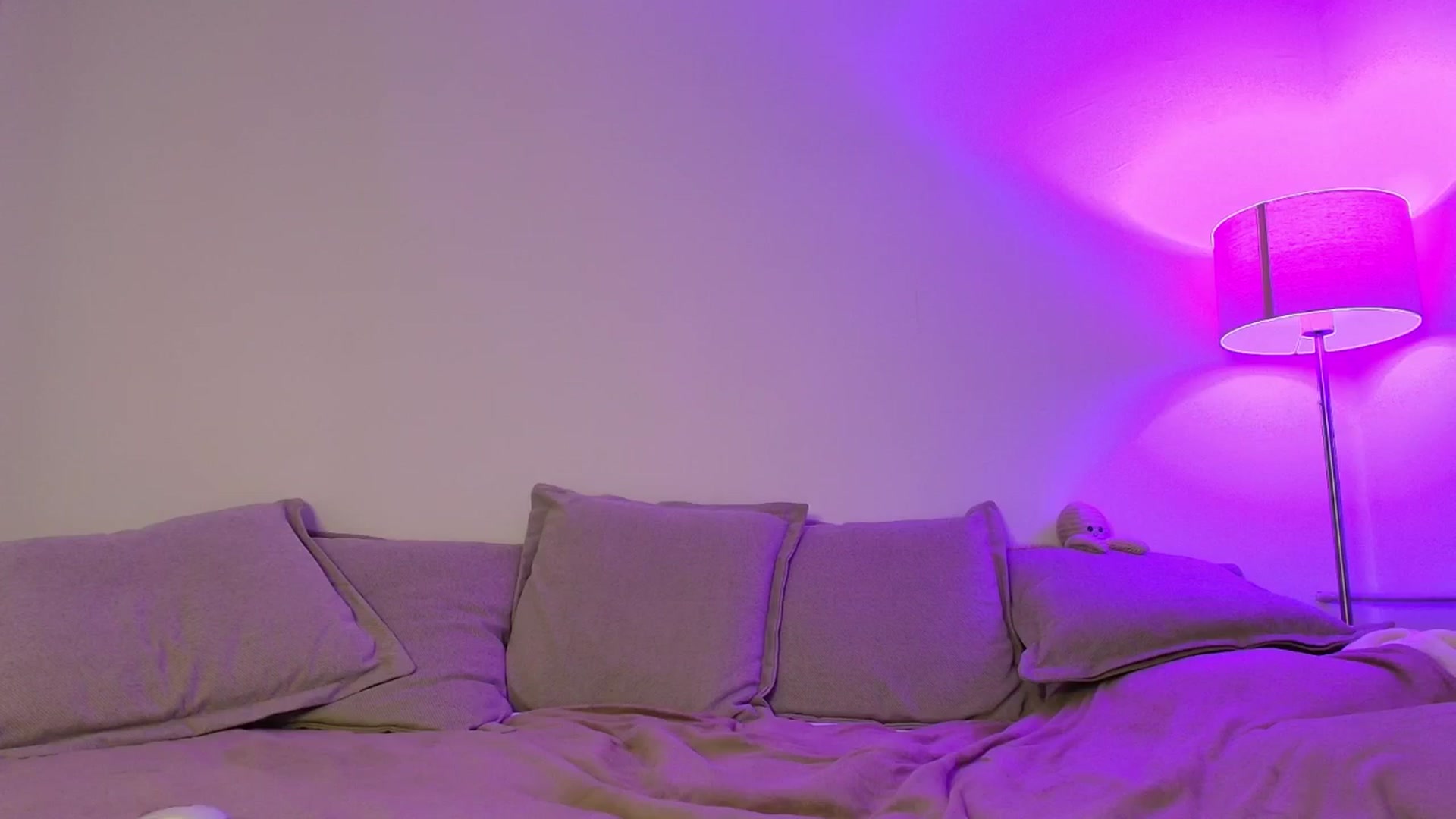 Gallery image thumbnail from Elenaxkiss's myfreecams stream on, 01/05/2026, 22:10 image 3 of 20