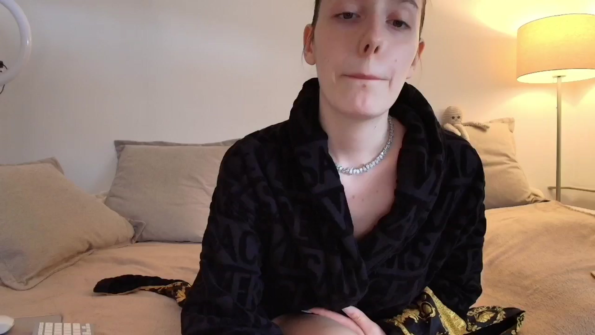 Gallery image thumbnail from Elenaxkiss's myfreecams stream on, 01/13/2026, 11:32 image 13 of 20