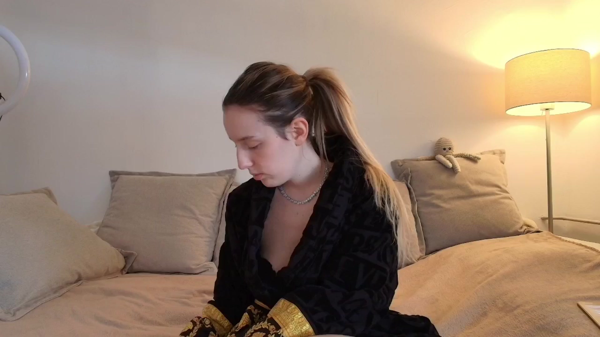 Gallery image thumbnail from Elenaxkiss's myfreecams stream on, 01/13/2026, 11:32 image 4 of 20