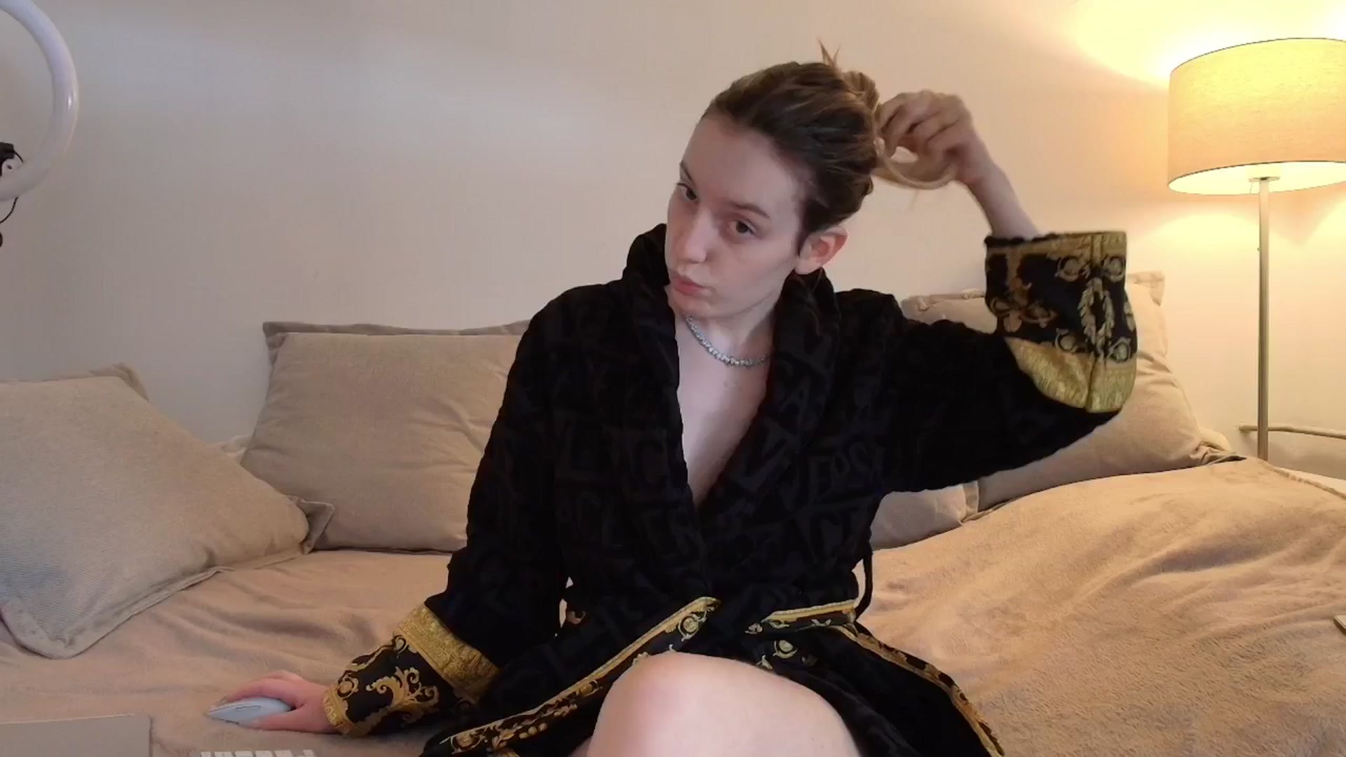 Gallery image thumbnail from Elenaxkiss's myfreecams stream on, 01/13/2026, 11:32 image 19 of 20