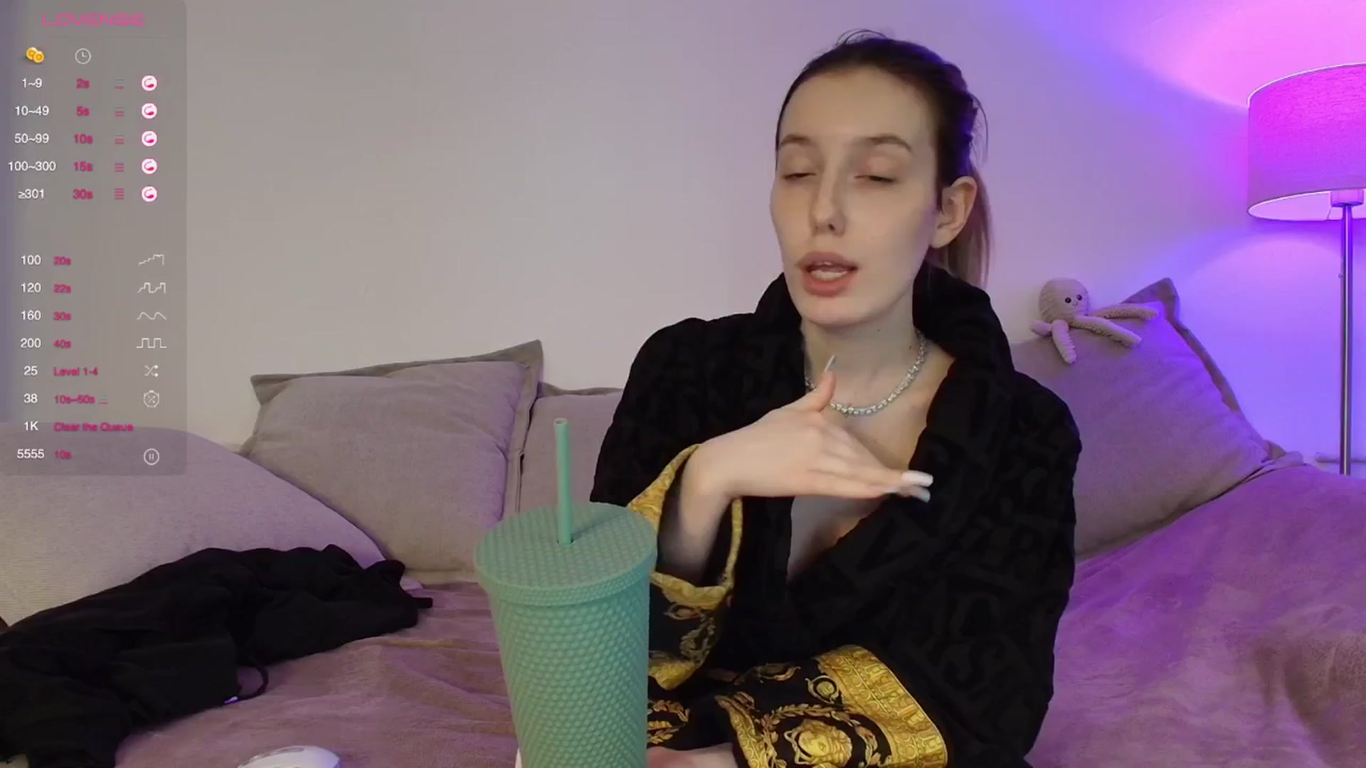 Gallery image thumbnail from Elenaxkiss's myfreecams stream on, 01/14/2026, 11:52 image 7 of 20