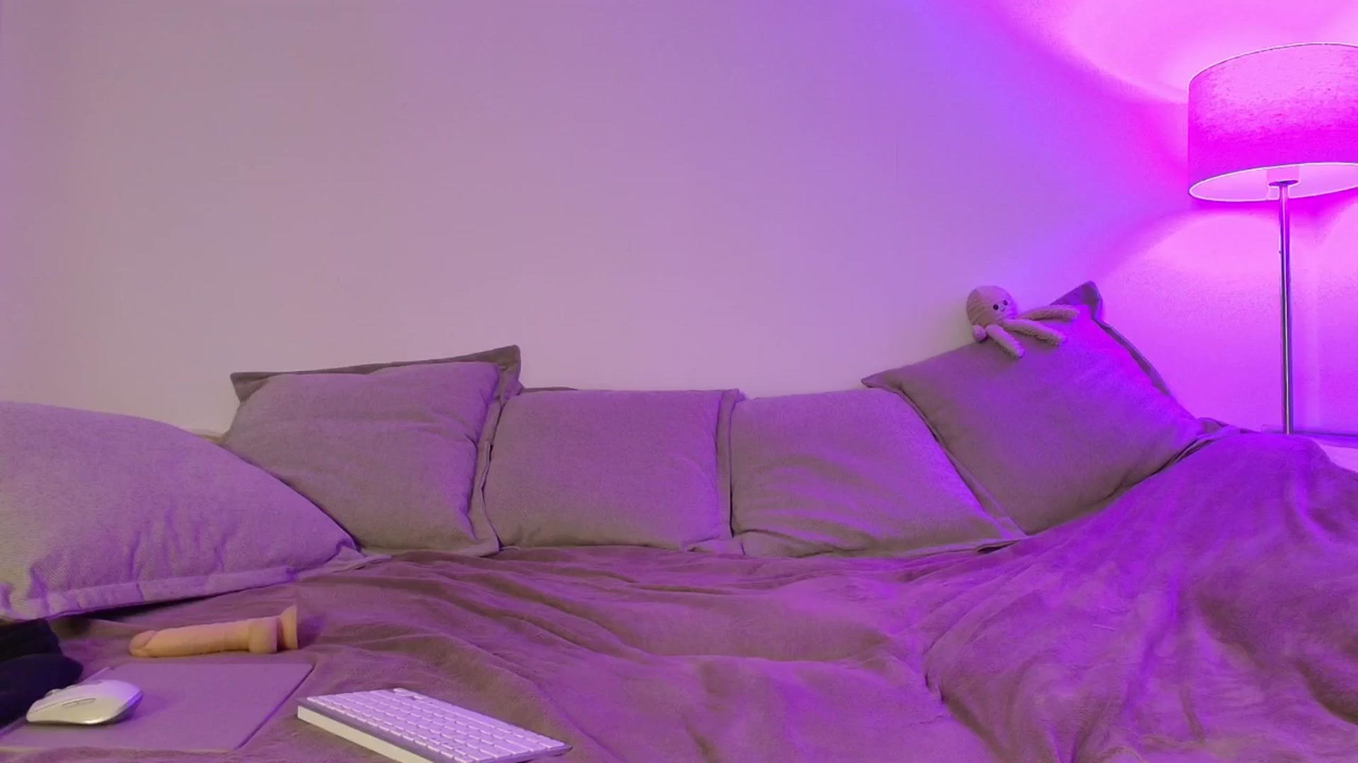 Gallery image thumbnail from Elenaxkiss's myfreecams stream on, 01/14/2026, 20:58 image 12 of 20