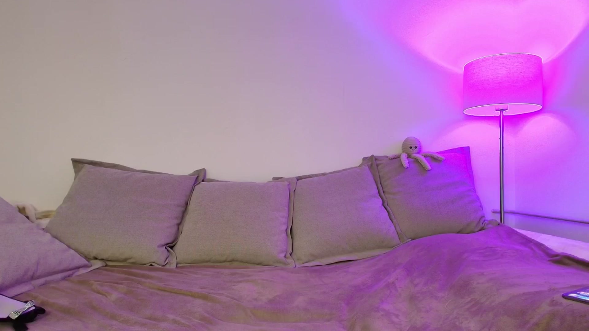 Gallery image thumbnail from Elenaxkiss's myfreecams stream on, 01/18/2026, 09:29 image 18 of 20