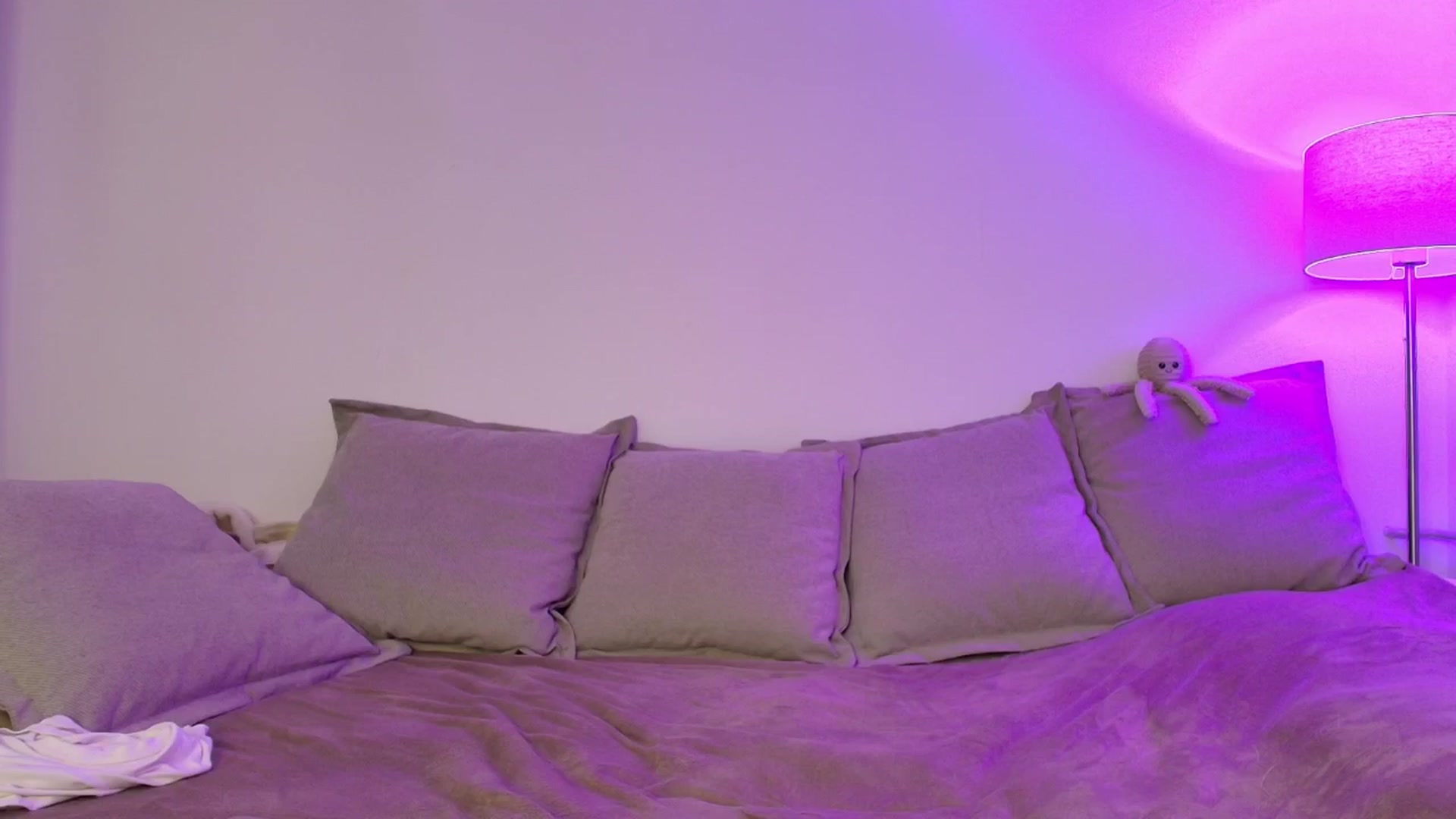 Gallery image thumbnail from Elenaxkiss's myfreecams stream on, 01/18/2026, 09:29 image 6 of 20