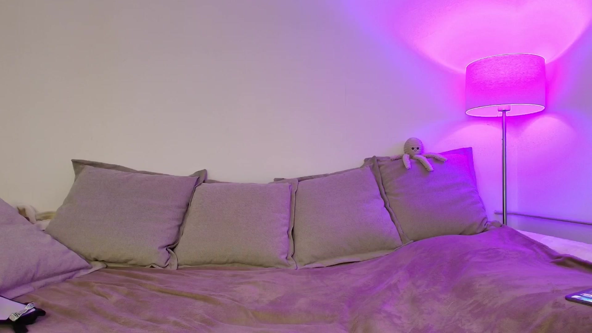 Gallery image thumbnail from Elenaxkiss's myfreecams stream on, 01/18/2026, 09:29 image 19 of 20