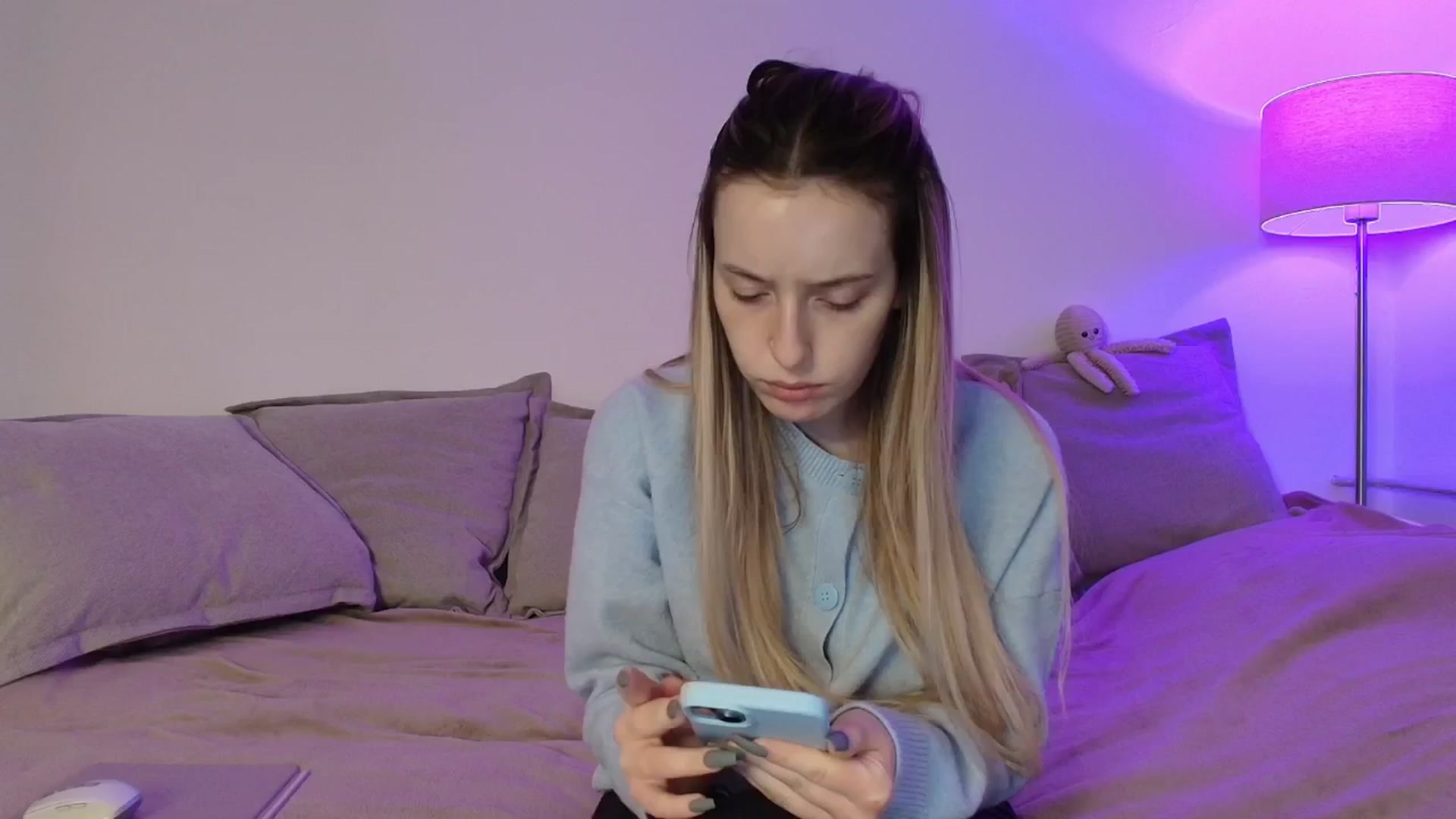 Gallery image thumbnail from Elenaxkiss's myfreecams stream on, 01/20/2026, 11:32 image 1 of 20