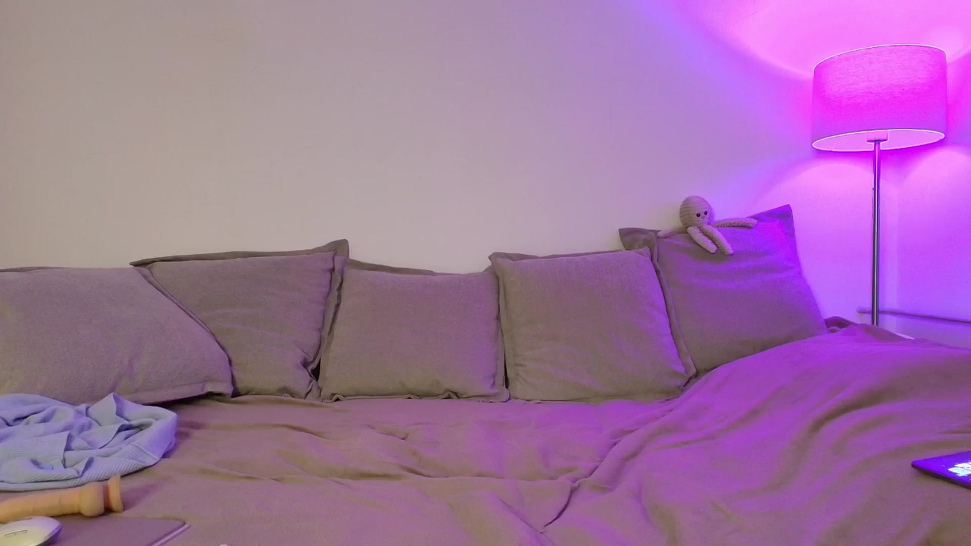 Gallery image thumbnail from Elenaxkiss's myfreecams stream on, 01/20/2026, 11:32 image 10 of 20
