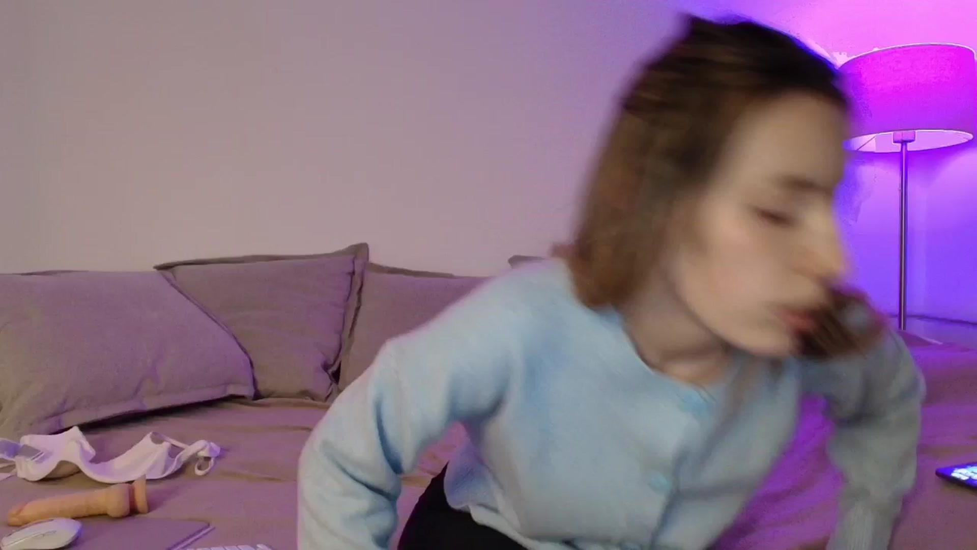 Gallery image thumbnail from Elenaxkiss's myfreecams stream on, 01/20/2026, 11:32 image 11 of 20