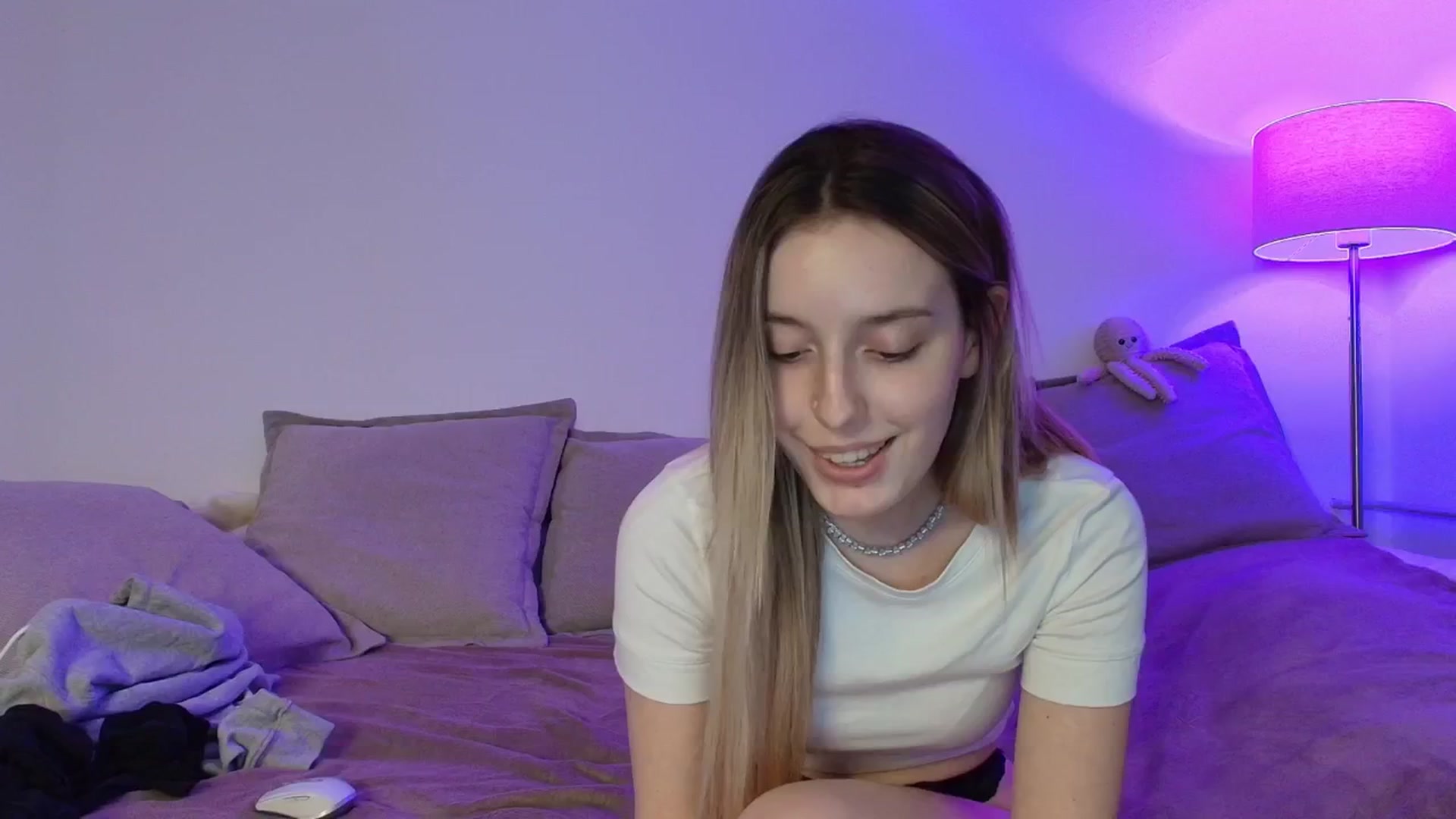 Gallery image thumbnail from Elenaxkiss's myfreecams stream on, 01/21/2026, 11:48 image 13 of 20
