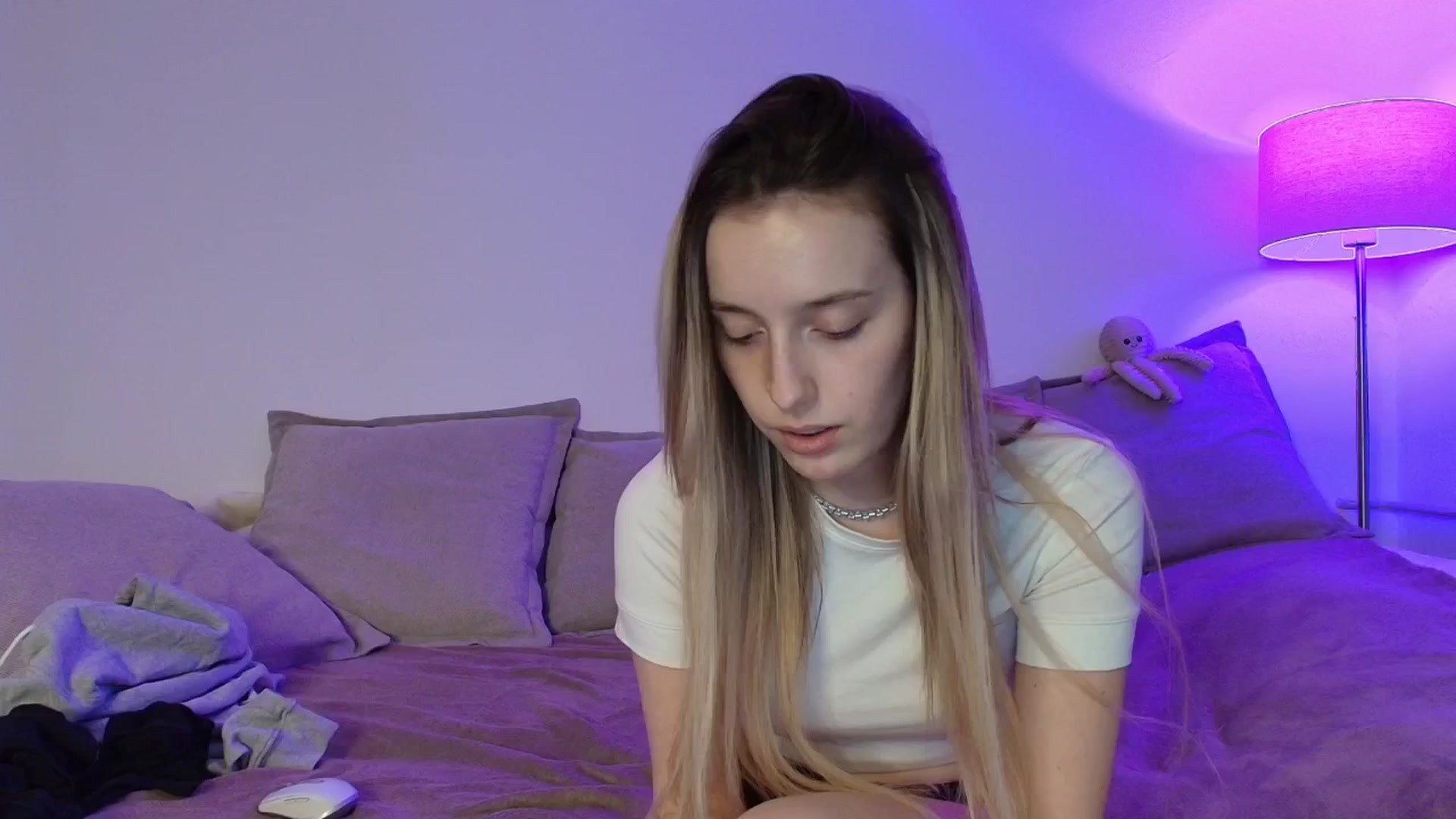 Gallery image thumbnail from Elenaxkiss's myfreecams stream on, 01/21/2026, 11:48 image 9 of 20